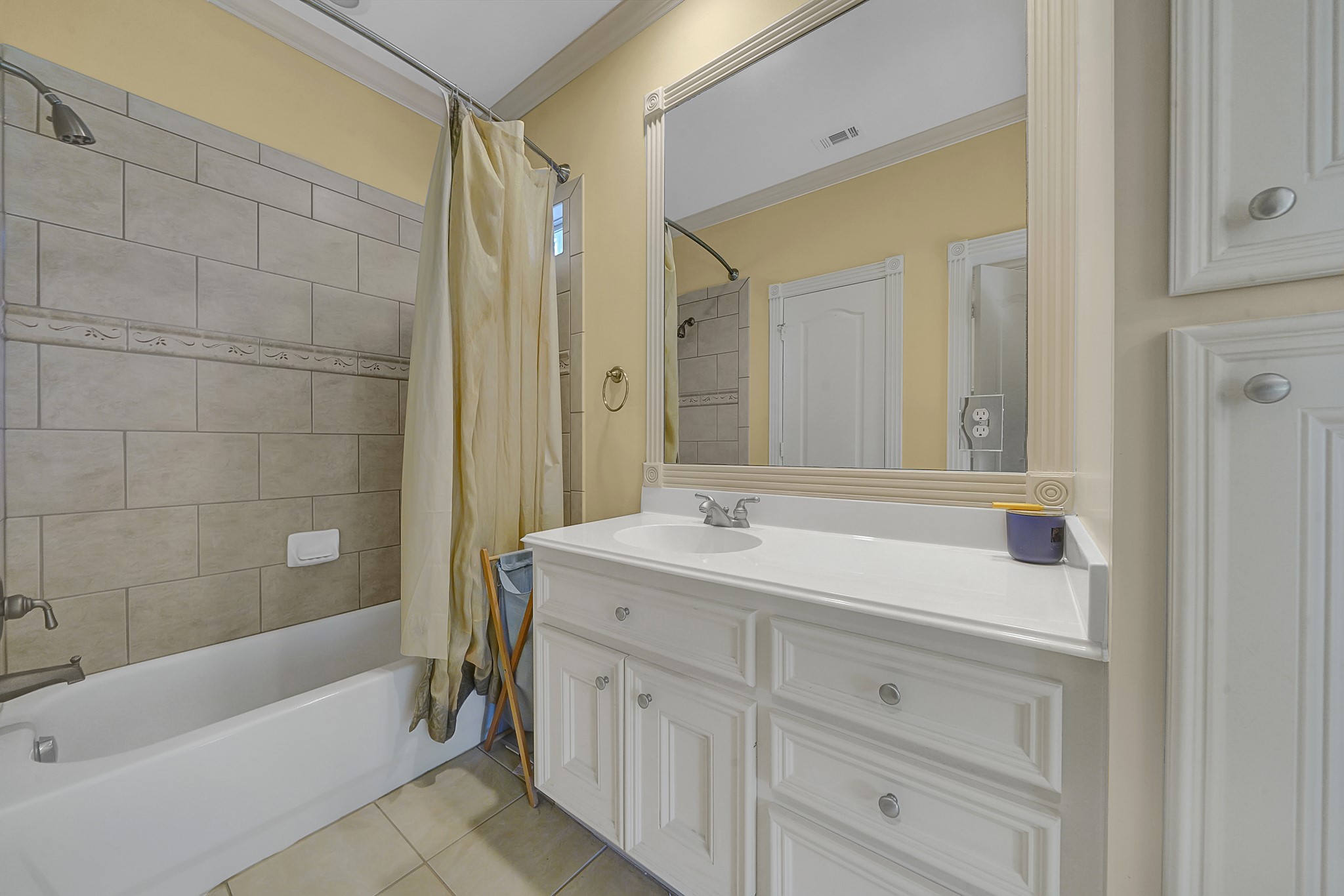 4026 Villanova Street , Houston, TX, 77005 | 71563210 | Realty Texas LLC