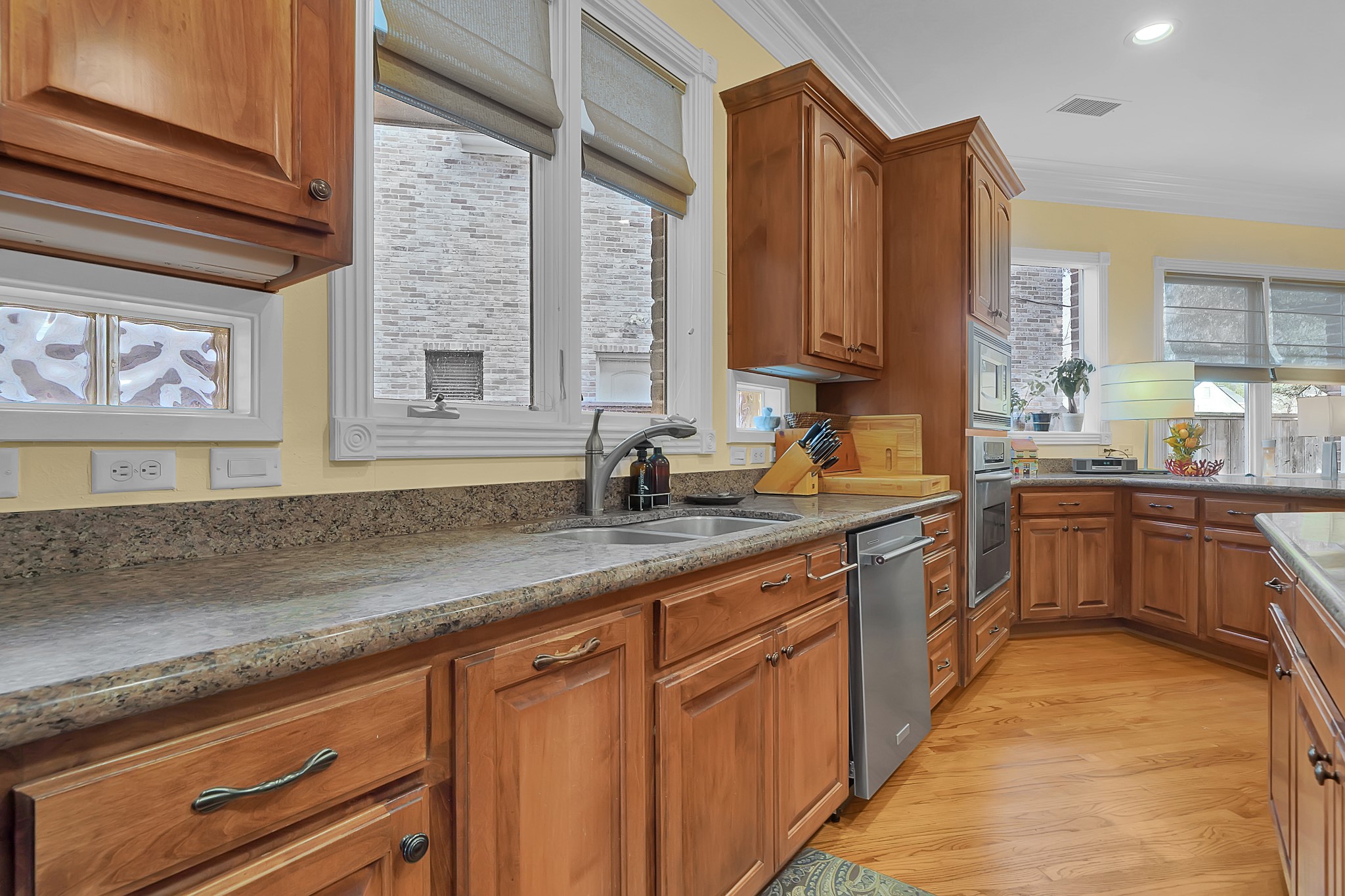4026 Villanova Street , Houston, TX, 77005 | 71563210 | Realty Texas LLC