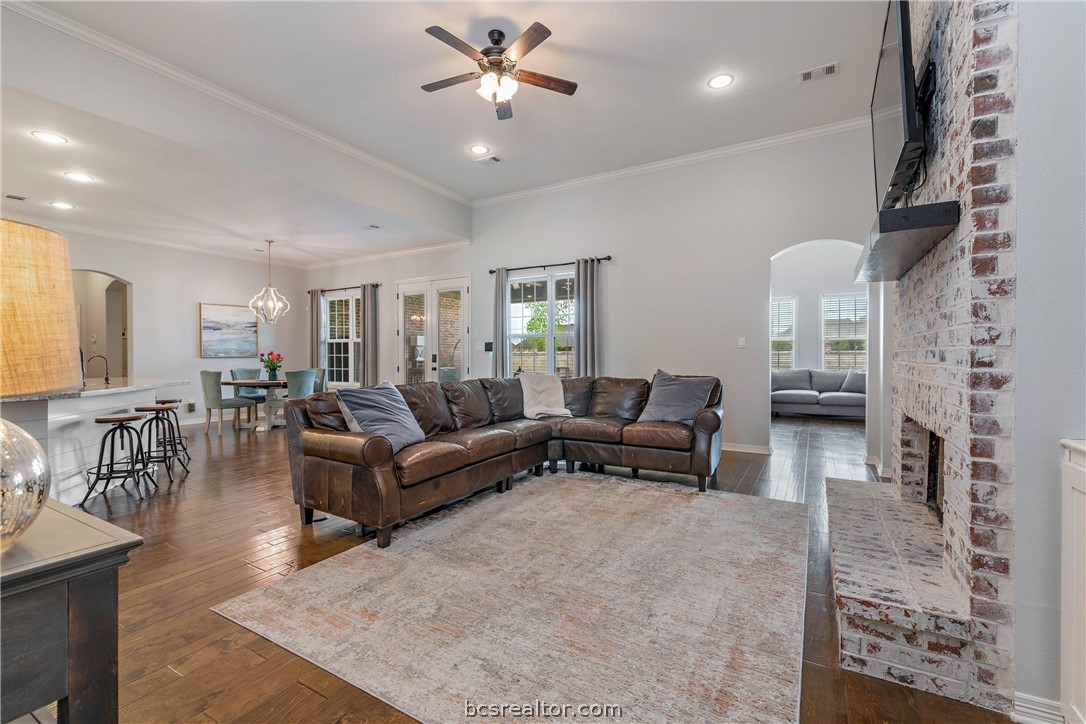 1205 Quarry Oaks Drive , College Station, TX, 77845-1003 | 24004980 | Realty Texas LLC
