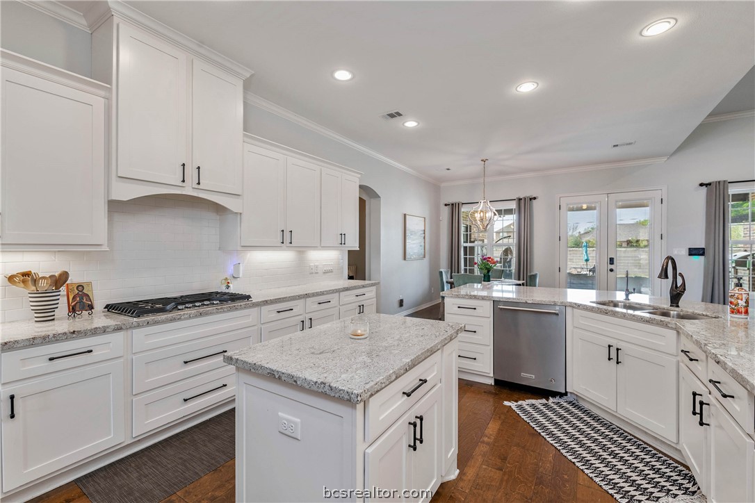 1205 Quarry Oaks Drive , College Station, TX, 77845-1003 | 24004980 | Realty Texas LLC