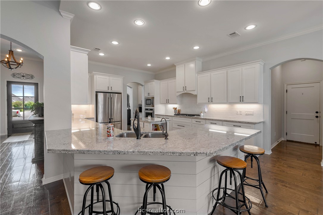 1205 Quarry Oaks Drive , College Station, TX, 77845-1003 | 24004980 | Realty Texas LLC