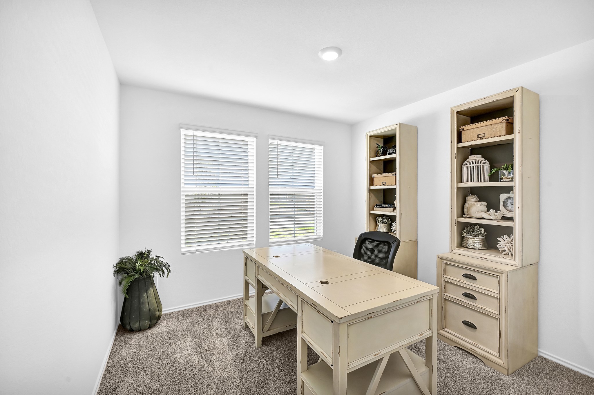 2021 Woodlark Way , Sealy, TX, 77474 | 2281708 | Realty Texas LLC