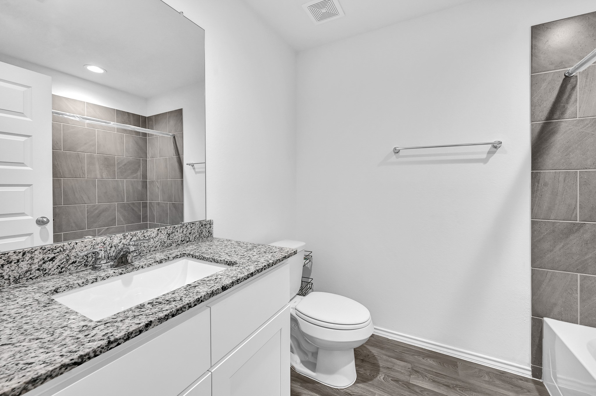 2021 Woodlark Way , Sealy, TX, 77474 | 2281708 | Realty Texas LLC