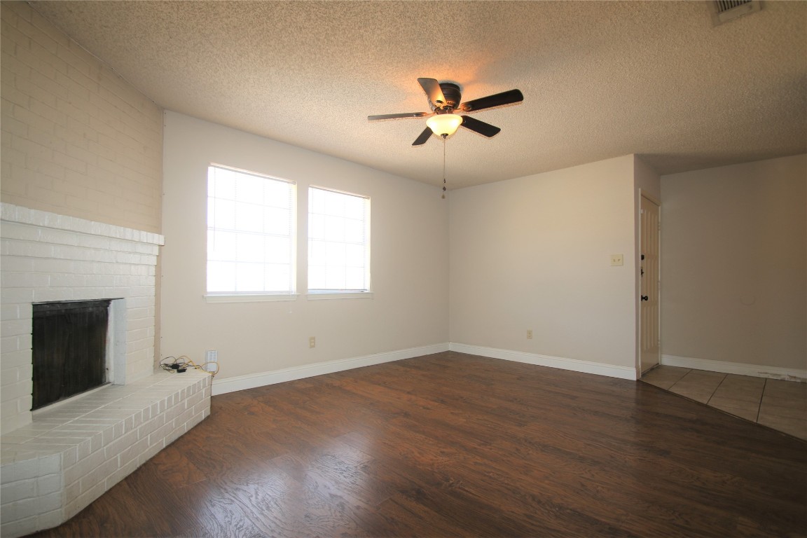 7204 NE Loop 820 , North Richland Hills, TX, 76180 | 20589297 | Realty Texas LLC