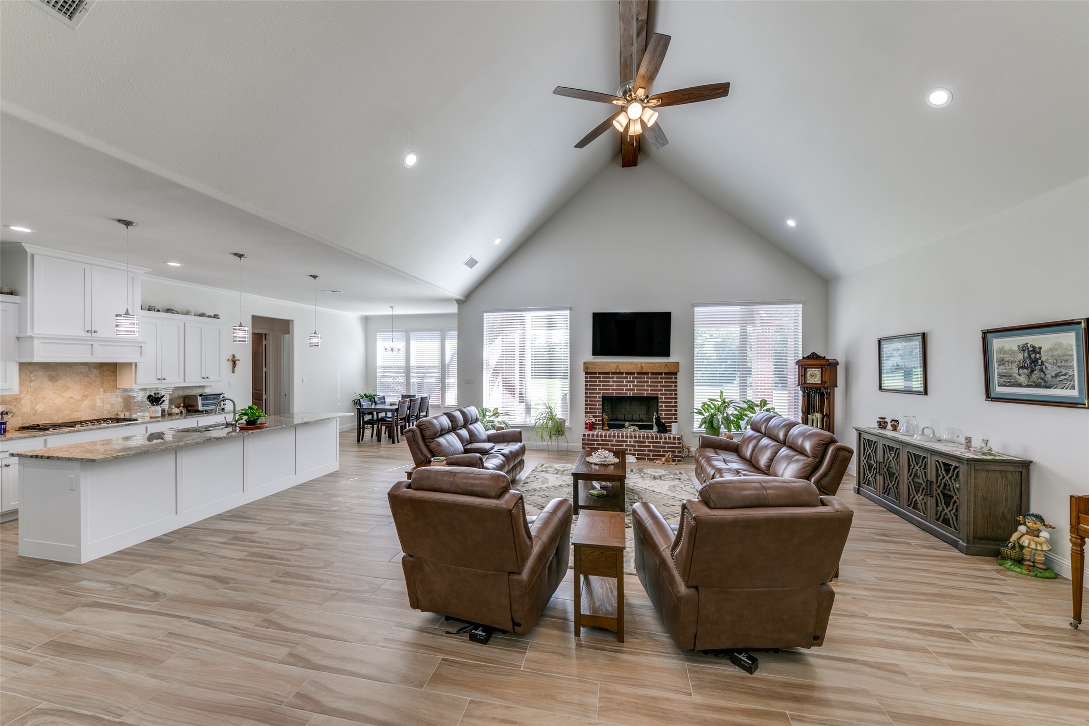 1110 Shadow Lakes Drive , Wills Point, TX, 75169 | 20595933 | Realty Texas LLC