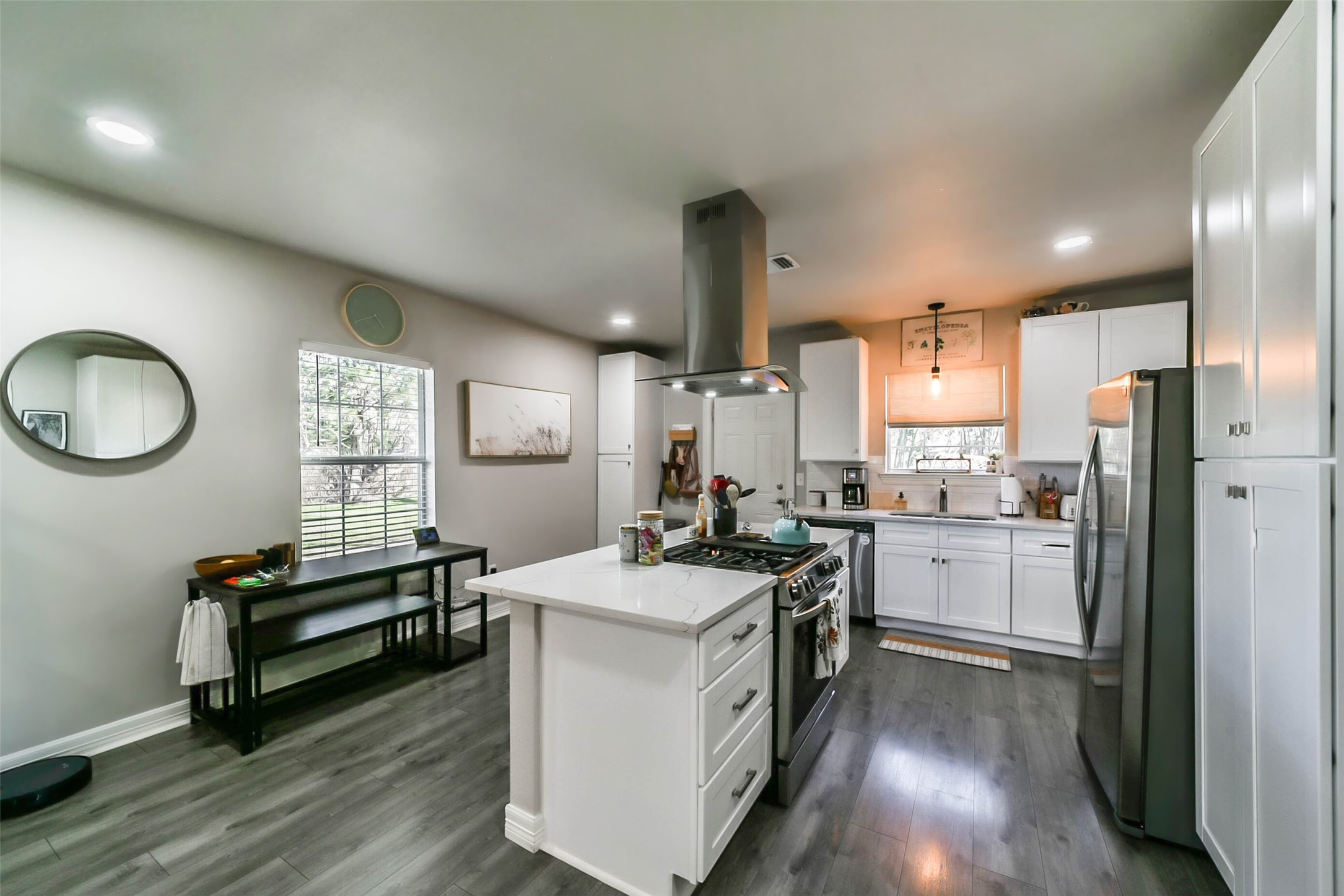 502 E Watt Street , El Campo, TX, 77437 | 73502369 | Realty Texas LLC