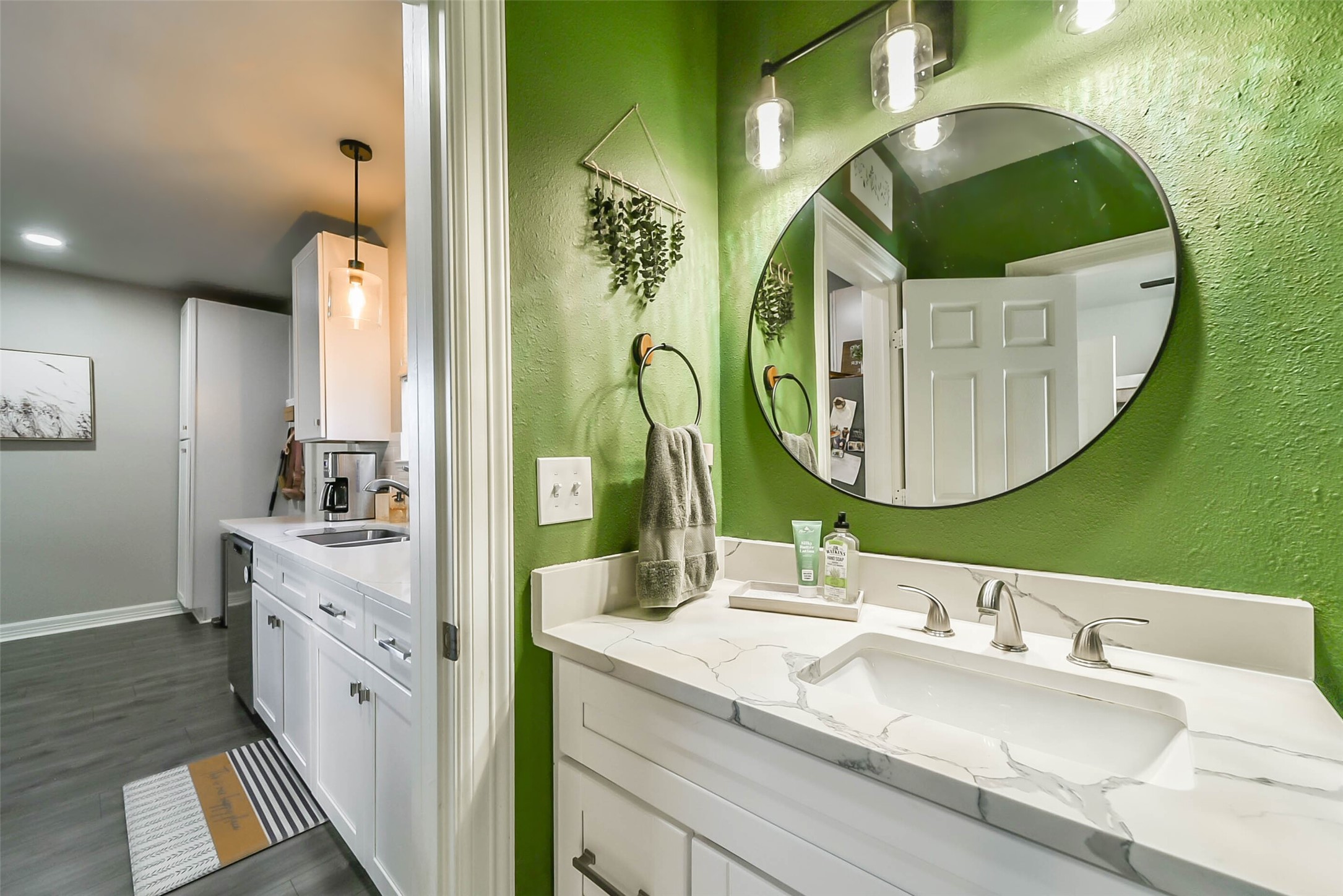 502 E Watt Street , El Campo, TX, 77437 | 73502369 | Realty Texas LLC