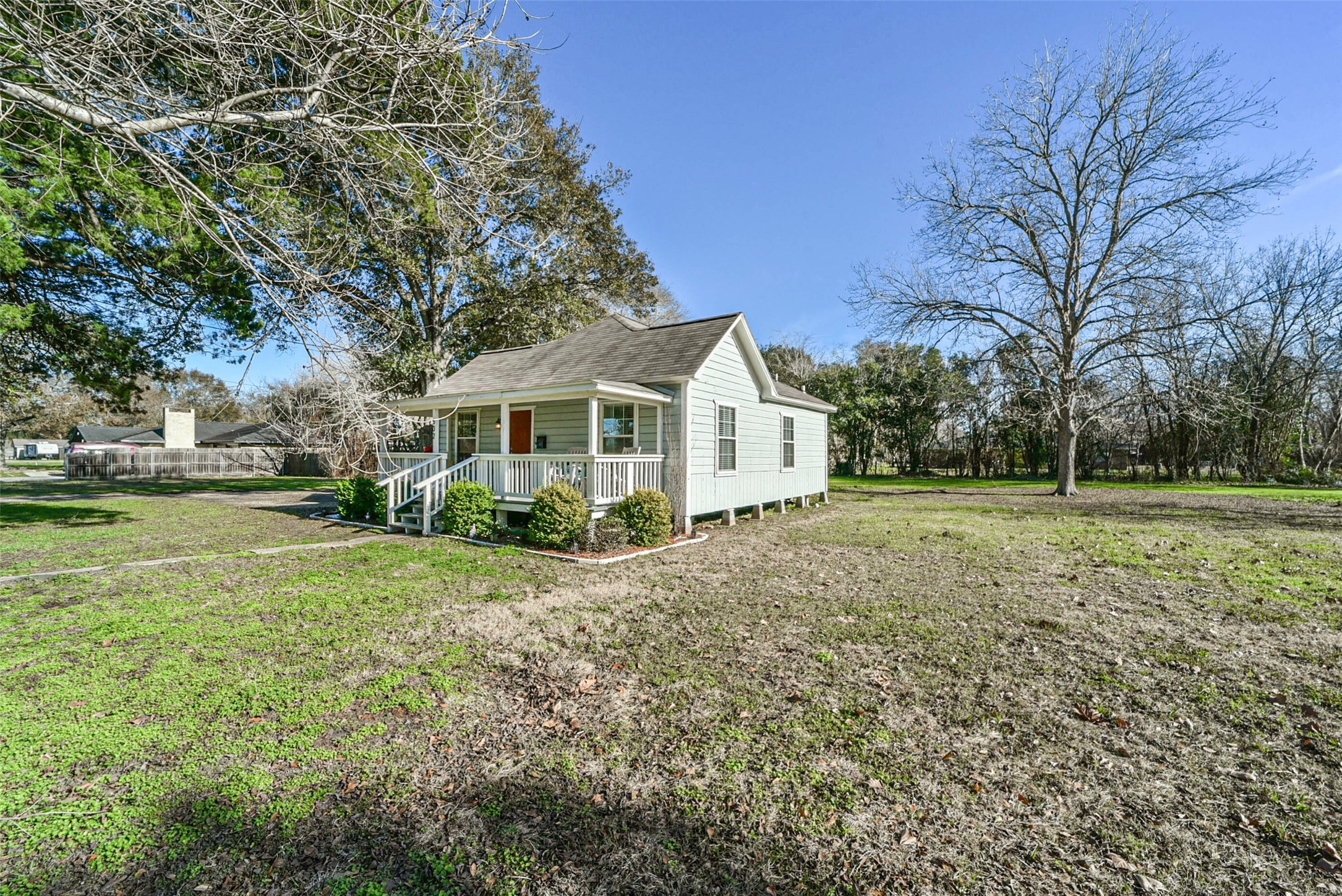 502 E Watt Street , El Campo, TX, 77437 | 73502369 | Realty Texas LLC