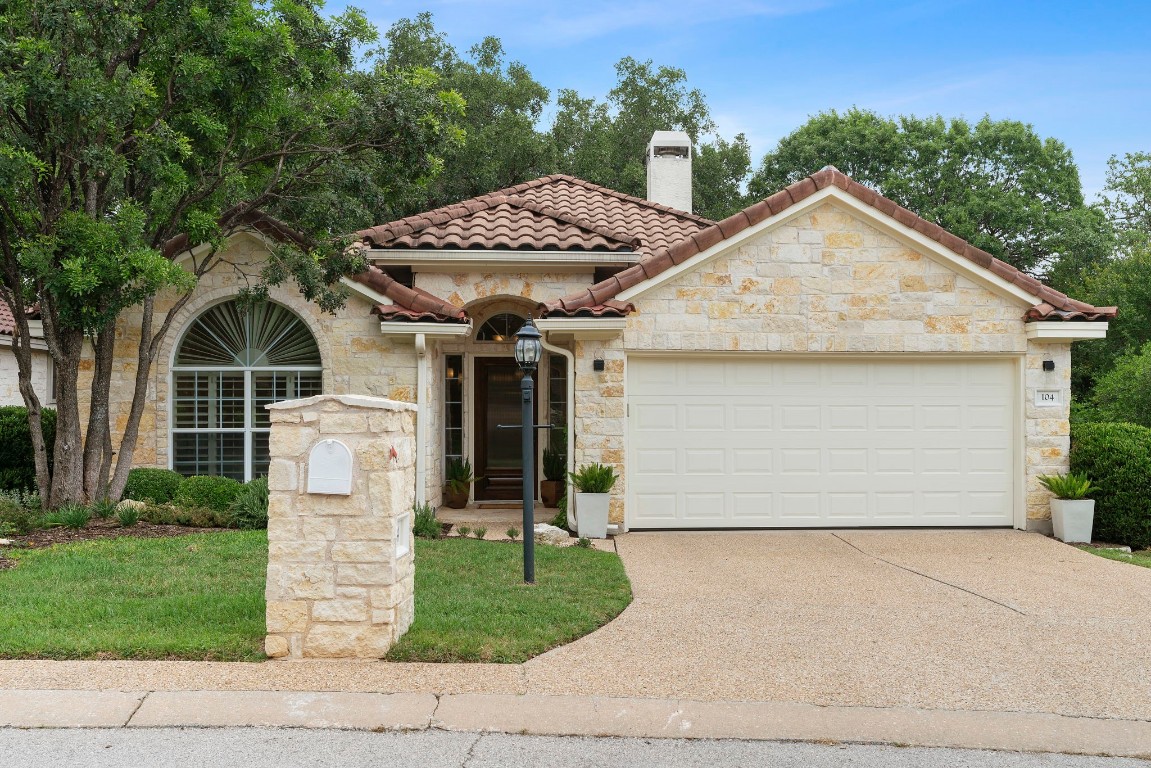 104 Crescent Bluff , Lakeway, TX, 78734 | 4175179 | Realty Texas LLC