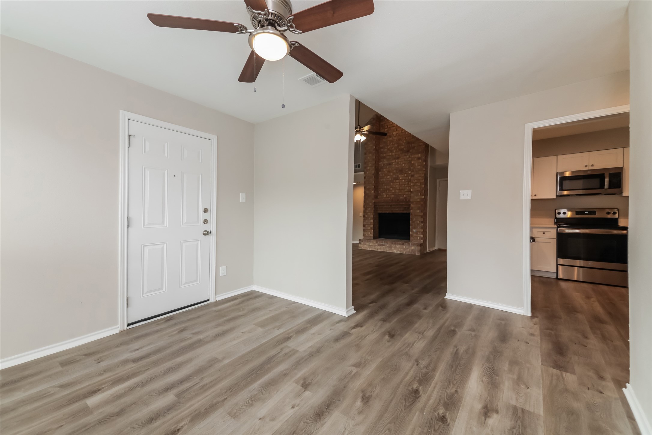549 Trailcrest Drive , Garland, TX, 75043 | 20577840 | Realty Texas LLC