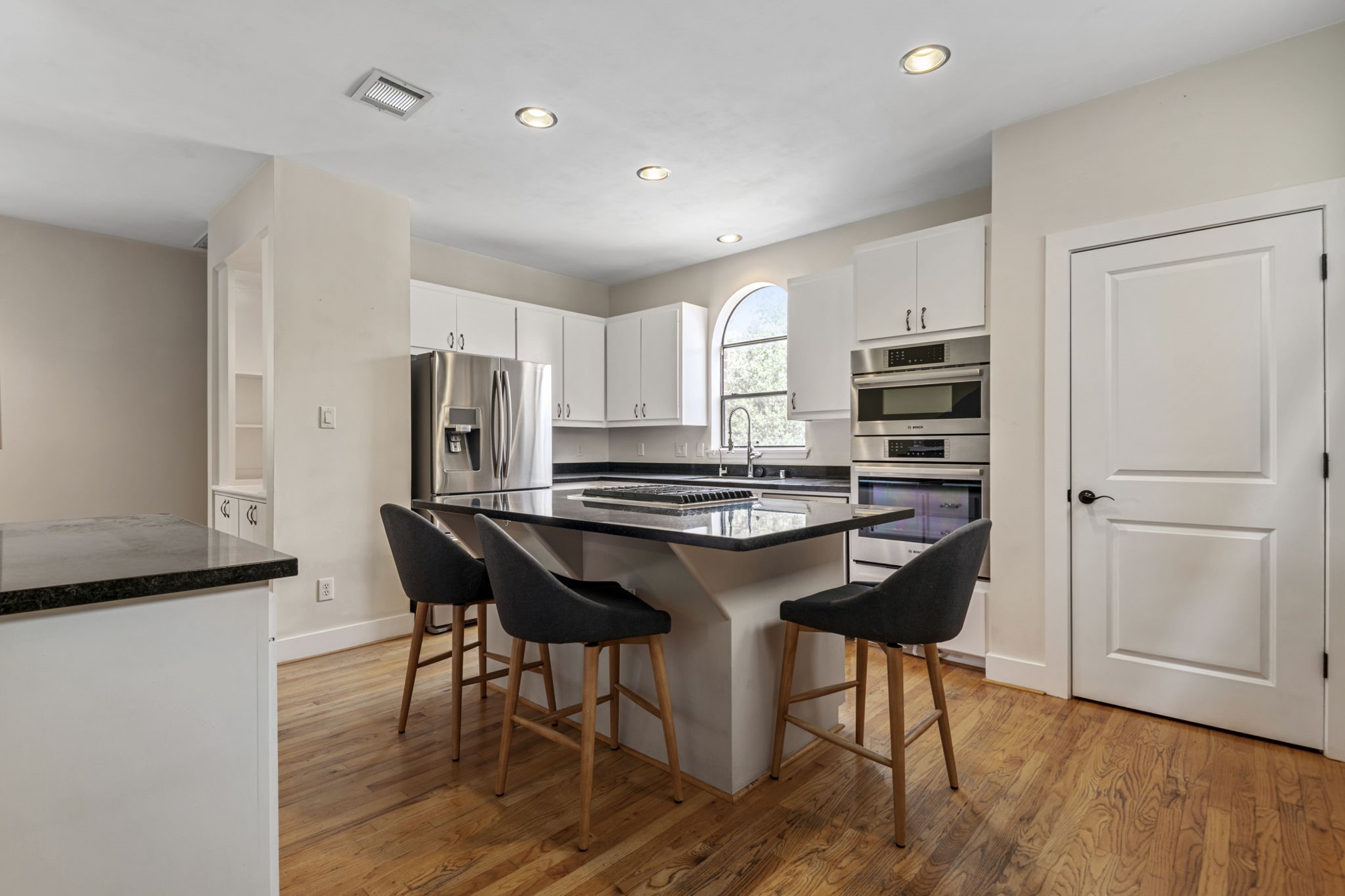 5207 Cornish Street , Houston, TX, 77007 | 93589860 | Realty Texas LLC