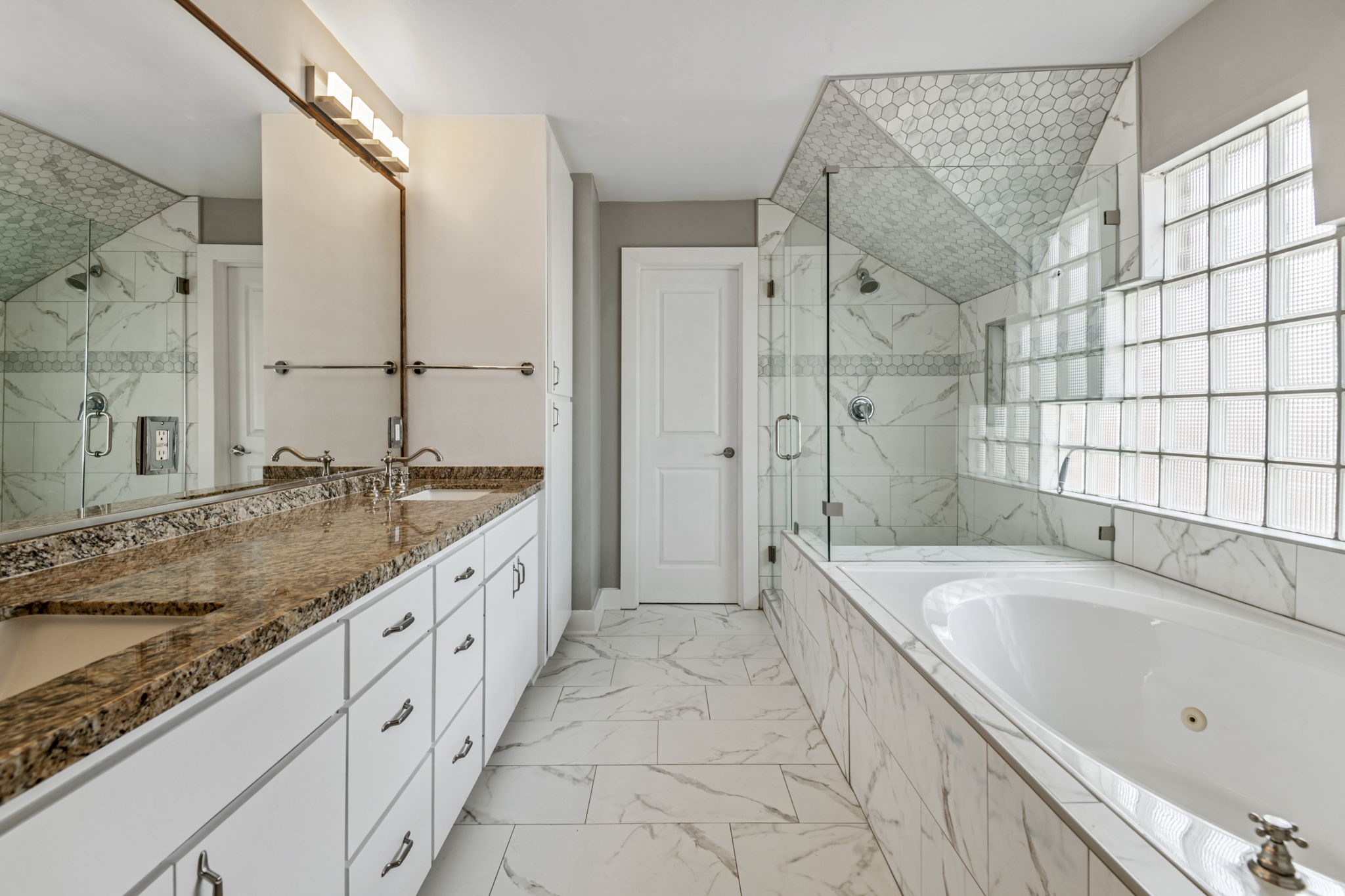 5207 Cornish Street , Houston, TX, 77007 | 93589860 | Realty Texas LLC