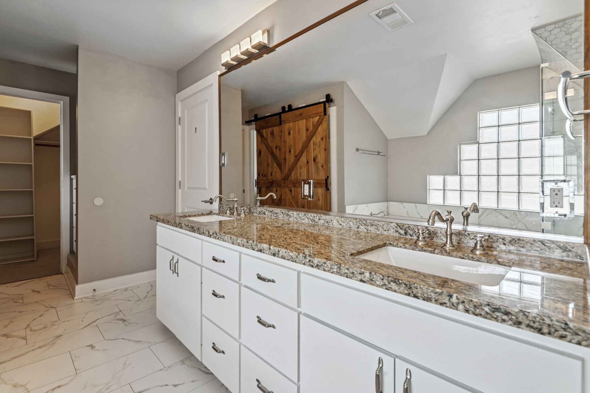 5207 Cornish Street , Houston, TX, 77007 | 93589860 | Realty Texas LLC