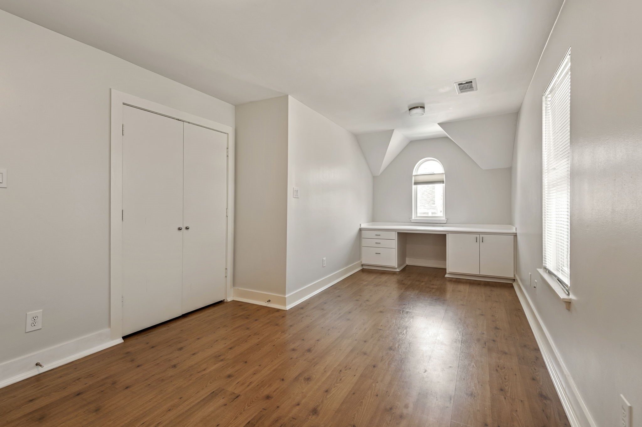 5207 Cornish Street , Houston, TX, 77007 | 93589860 | Realty Texas LLC