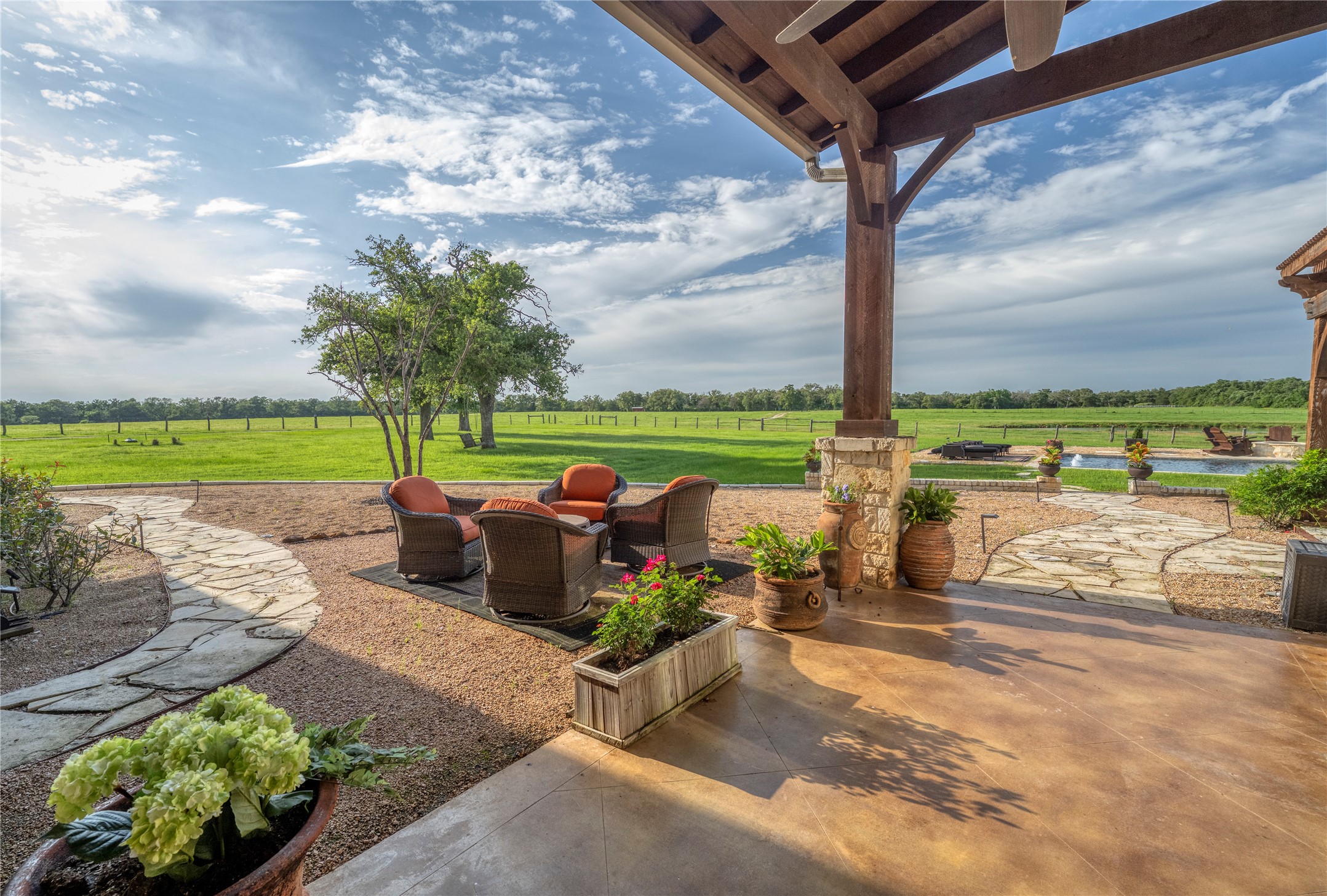 875 County Road 331 , Caldwell, TX, 77836 | 62286986 | Realty Texas LLC