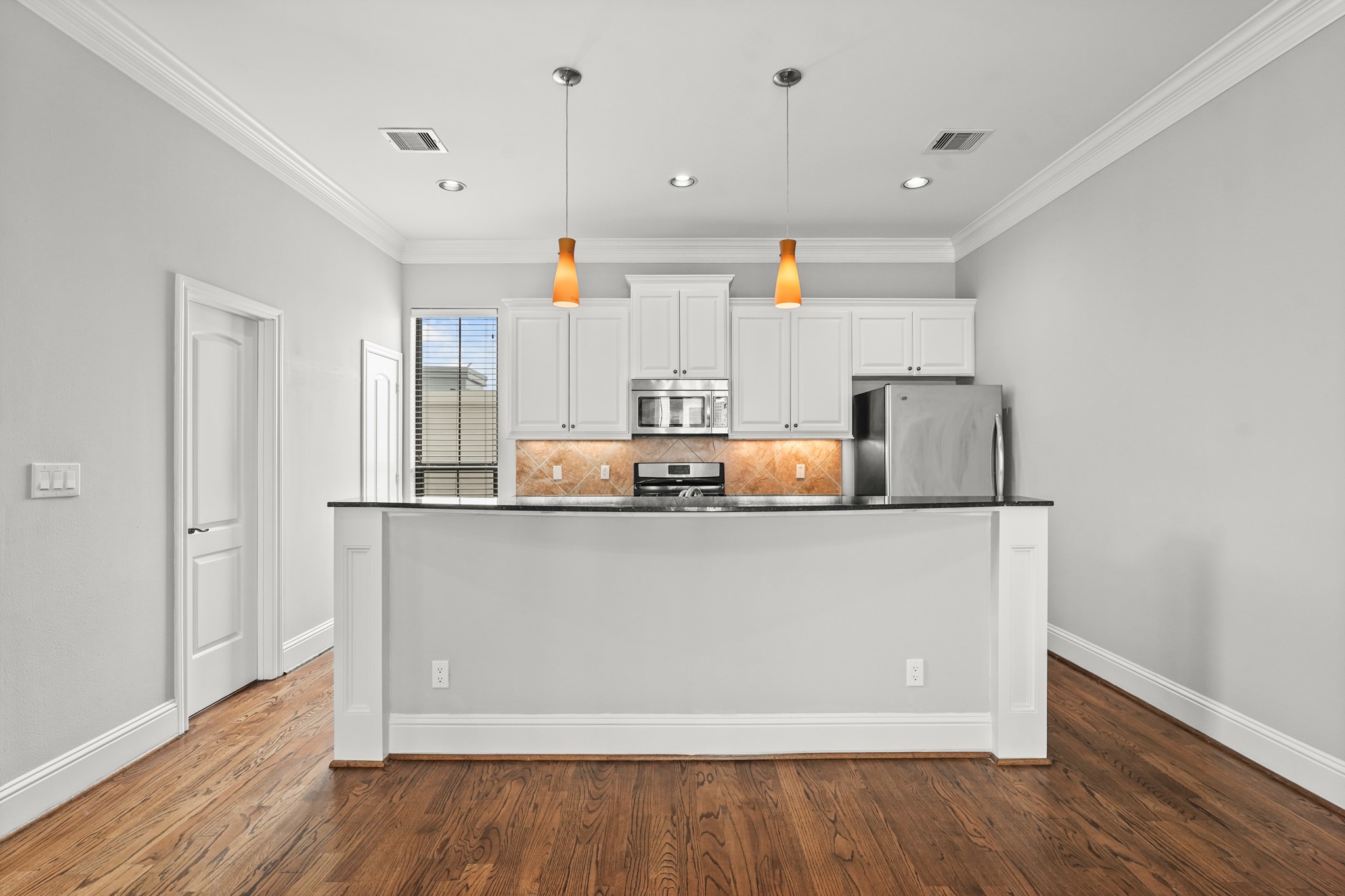 3101 Fairdale Oaks E , Houston, TX, 77057 | 72302725 | Realty Texas LLC