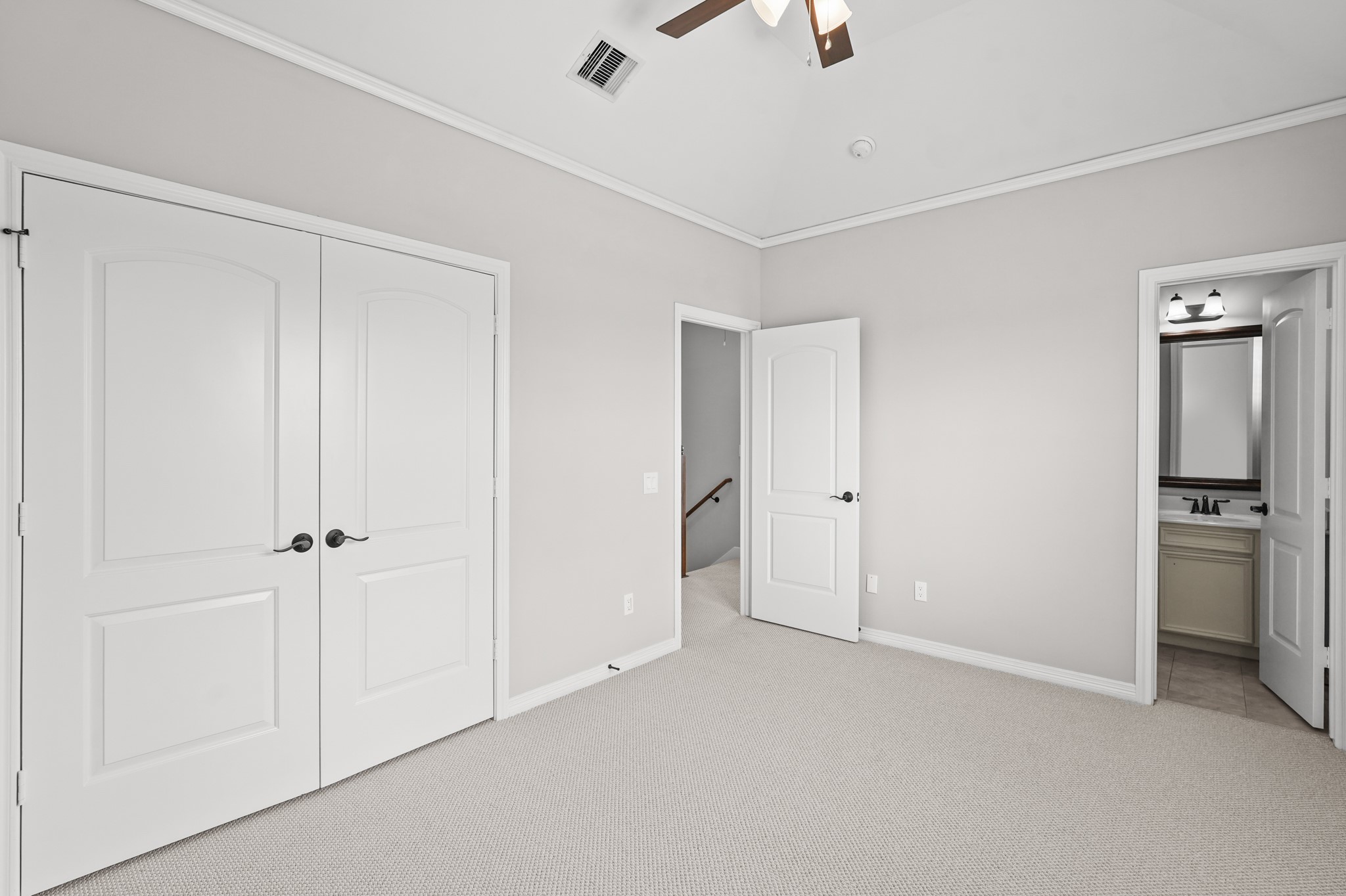 3101 Fairdale Oaks E , Houston, TX, 77057 | 72302725 | Realty Texas LLC