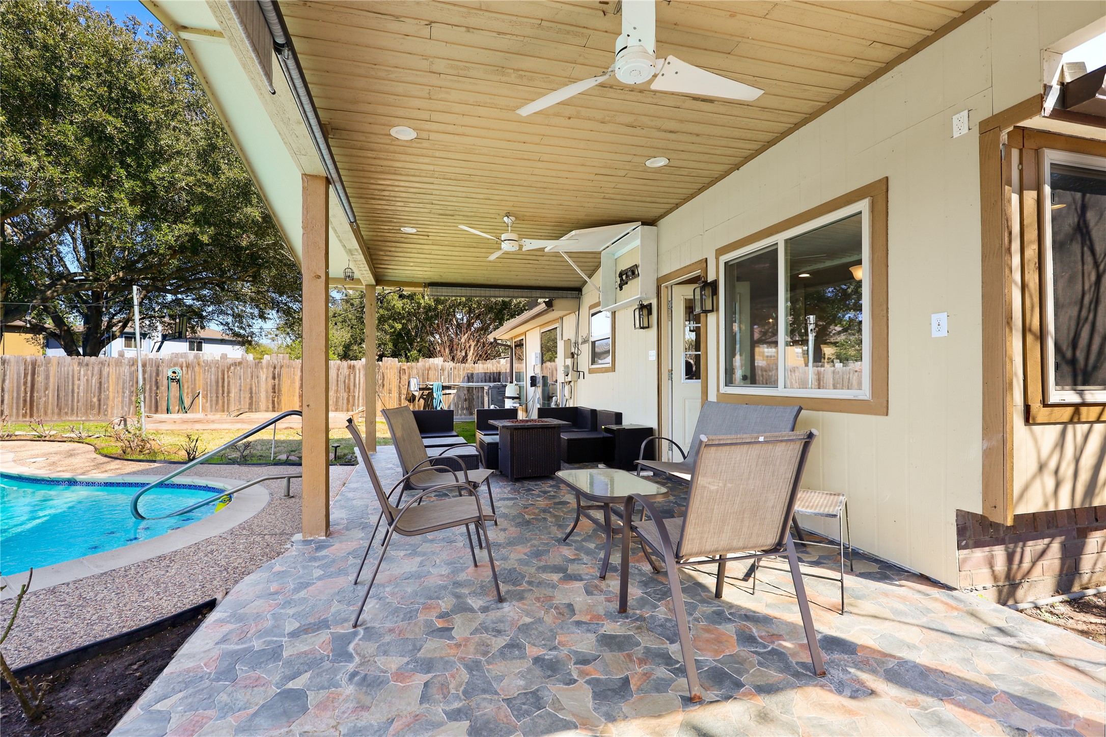 16918 Blue Mist Circle , Sugar Land, TX, 77498 | 81577488 | Realty Texas LLC