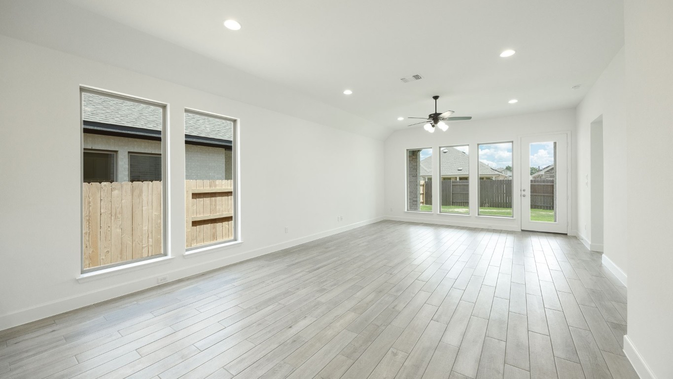 160 Plumbago Loop , Bastrop, TX, 78602 | 6679859 | Realty Texas LLC