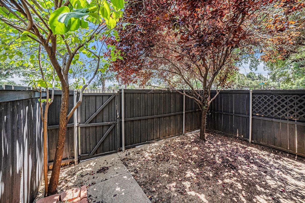 4702 Bradford Drive B , Dallas, TX, 75219 | 20606210 | Realty Texas LLC
