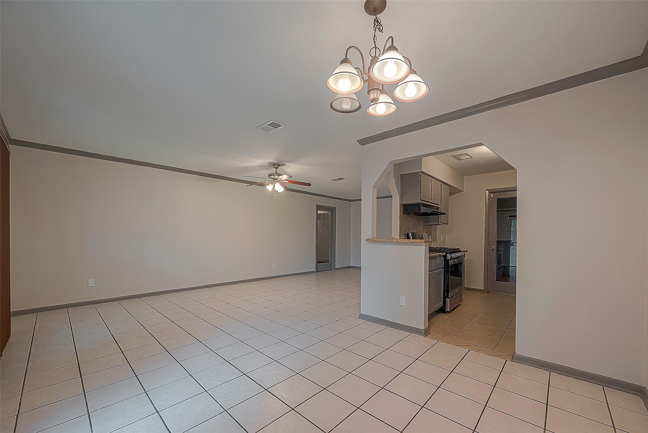 8910 Lazy River Lane , Houston, TX, 77088 | 60324036 | Realty Texas LLC
