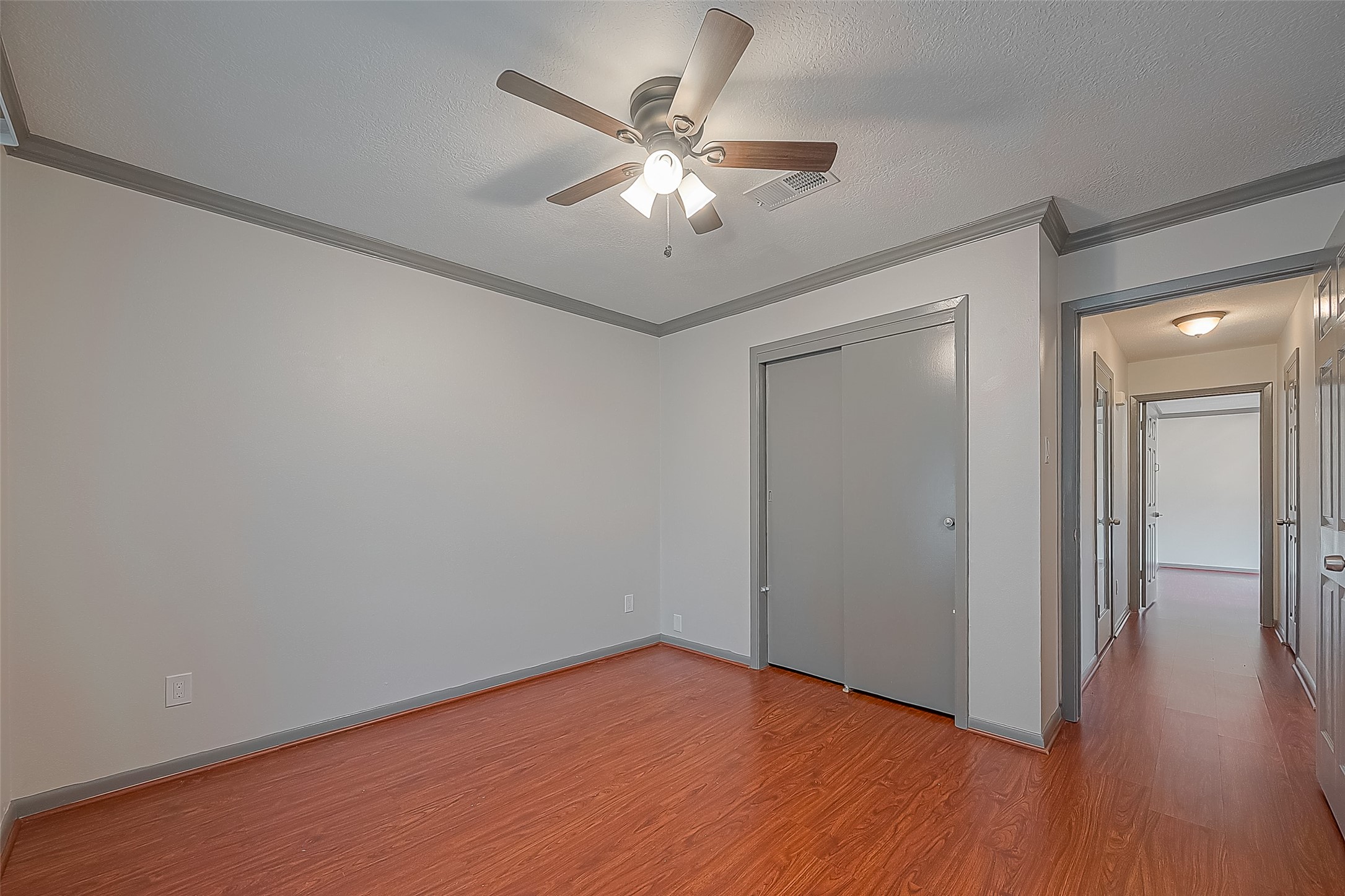 8910 Lazy River Lane , Houston, TX, 77088 | 60324036 | Realty Texas LLC