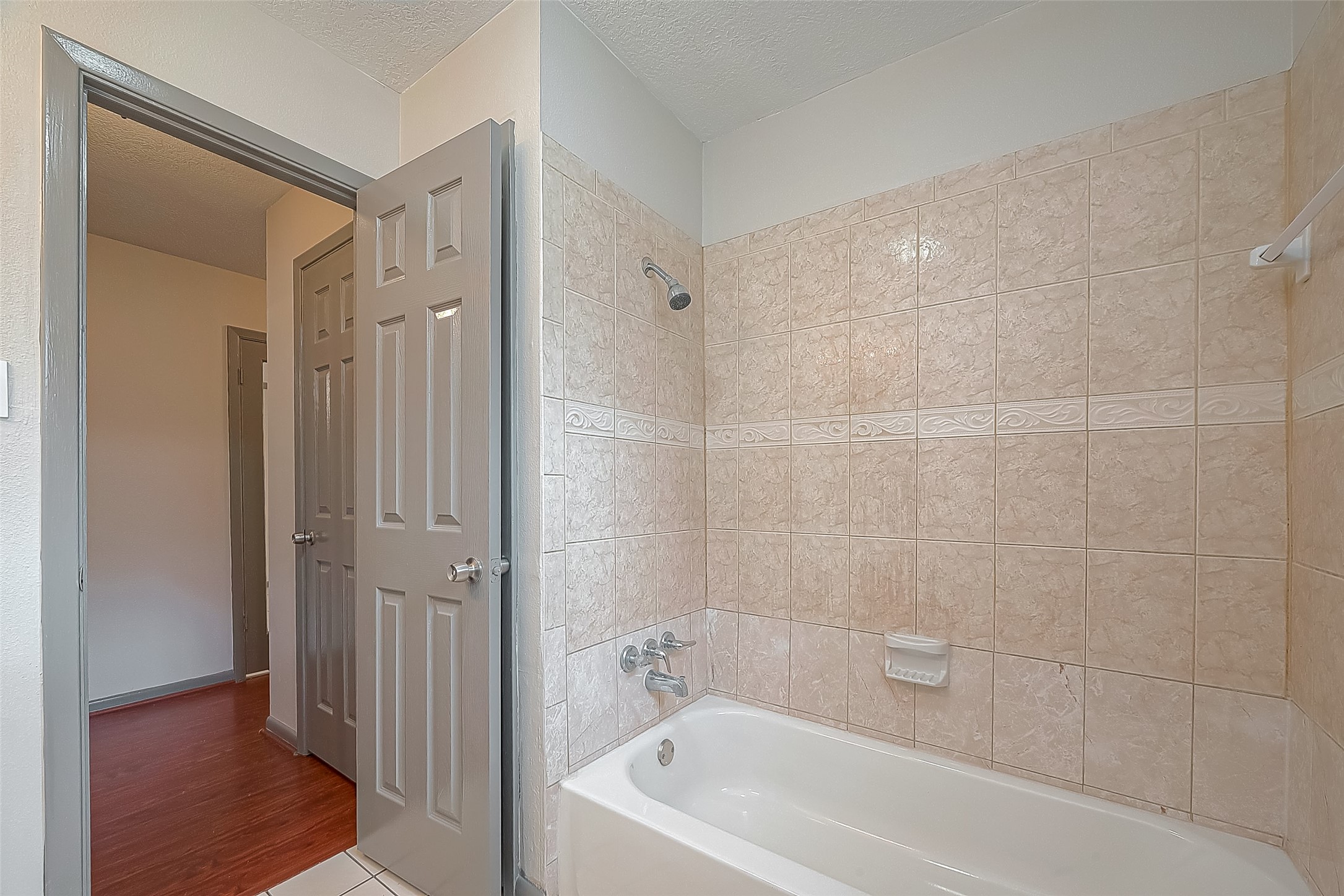 8910 Lazy River Lane , Houston, TX, 77088 | 60324036 | Realty Texas LLC