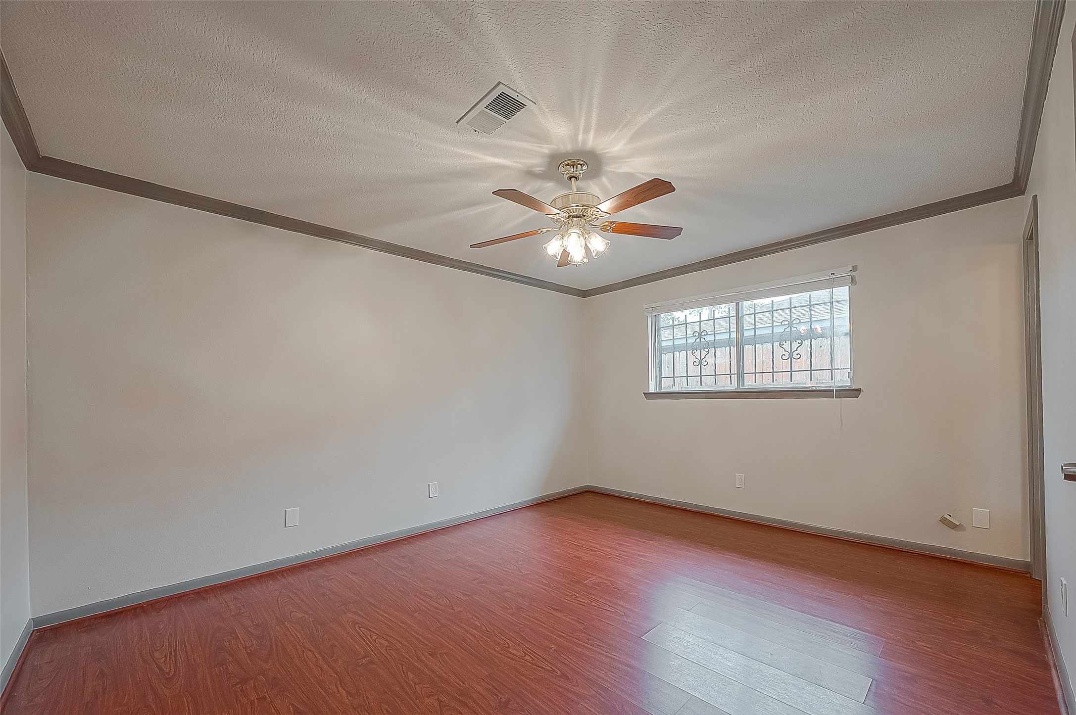 8910 Lazy River Lane , Houston, TX, 77088 | 60324036 | Realty Texas LLC