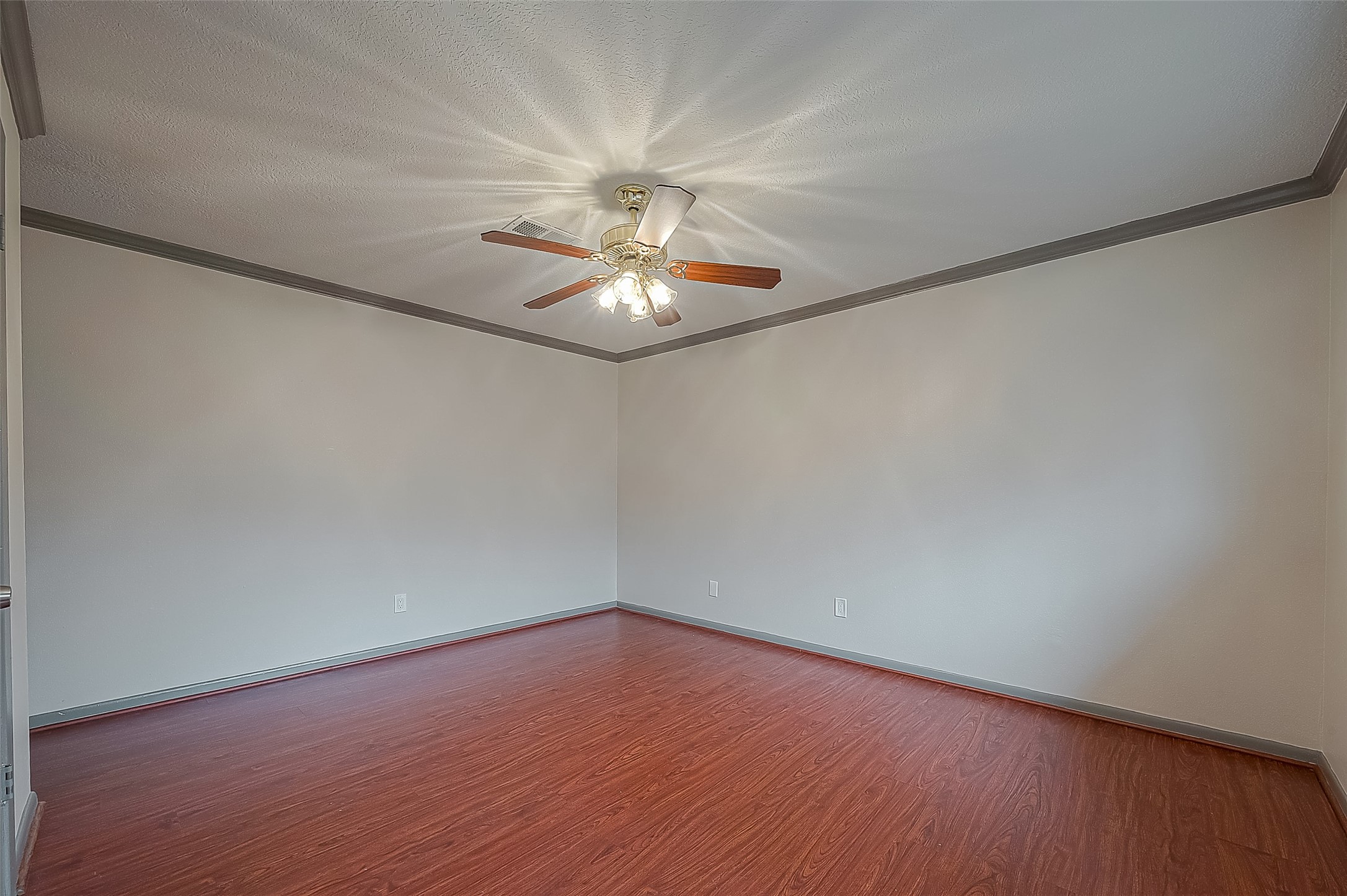 8910 Lazy River Lane , Houston, TX, 77088 | 60324036 | Realty Texas LLC