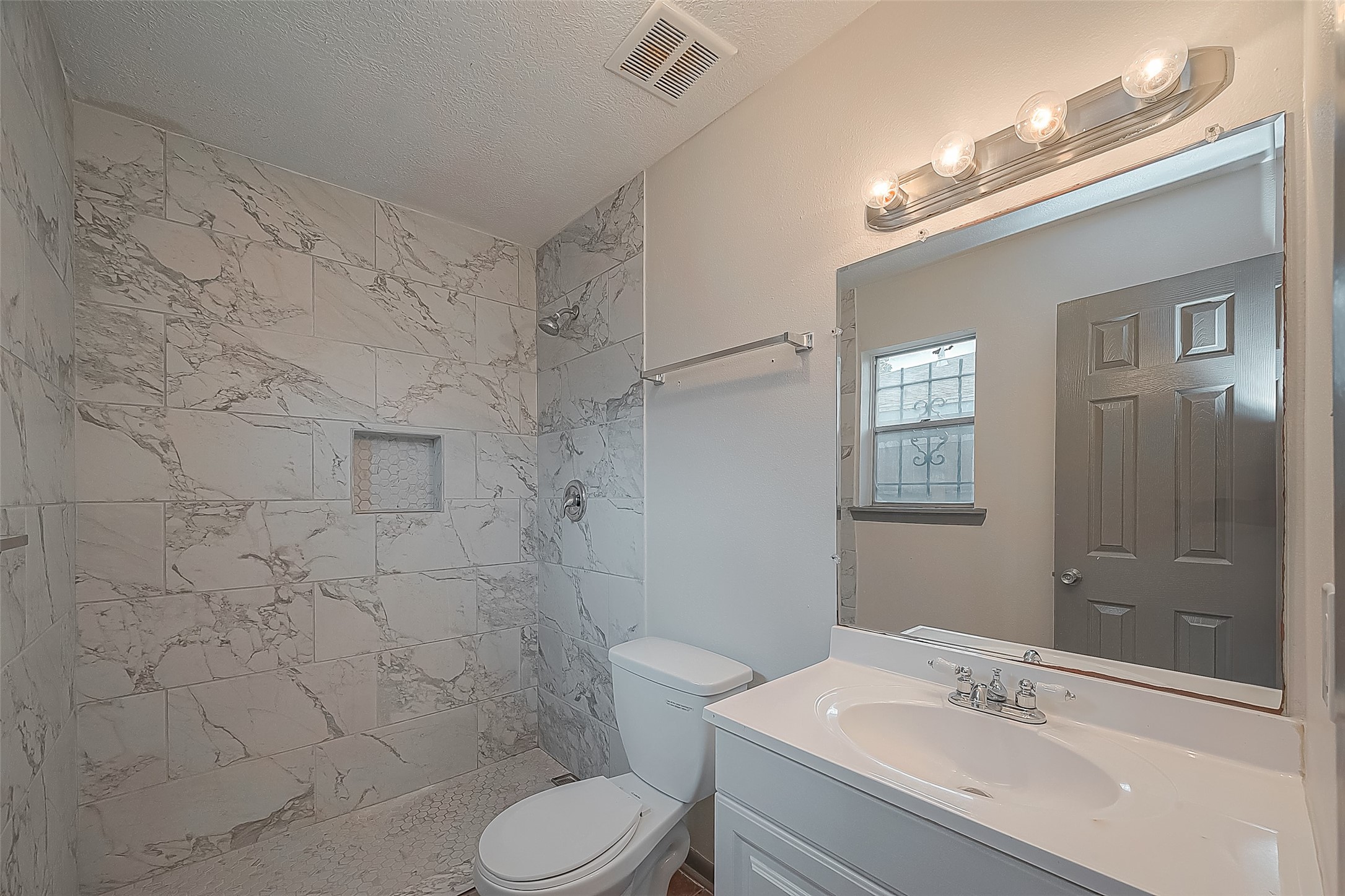 8910 Lazy River Lane , Houston, TX, 77088 | 60324036 | Realty Texas LLC
