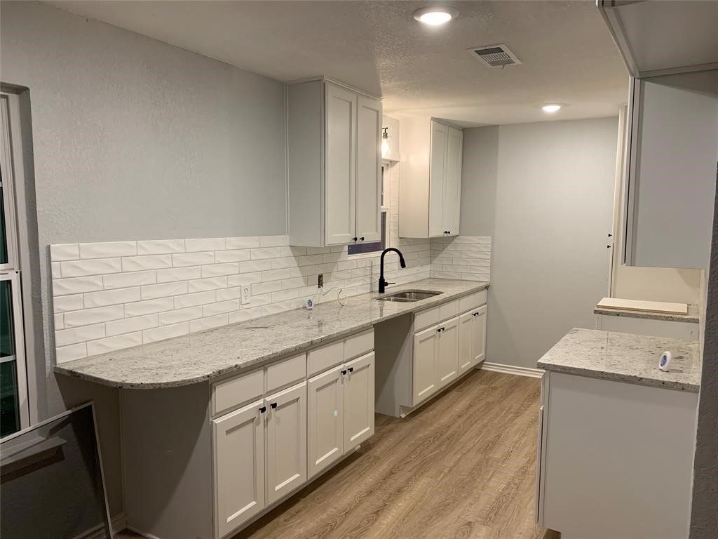 100 White Oak Drive , Austin, TX, 78753 | 5774237 | Realty Texas LLC