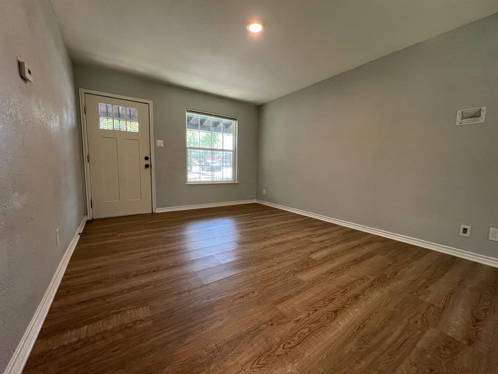 100 White Oak Drive , Austin, TX, 78753 | 5774237 | Realty Texas LLC