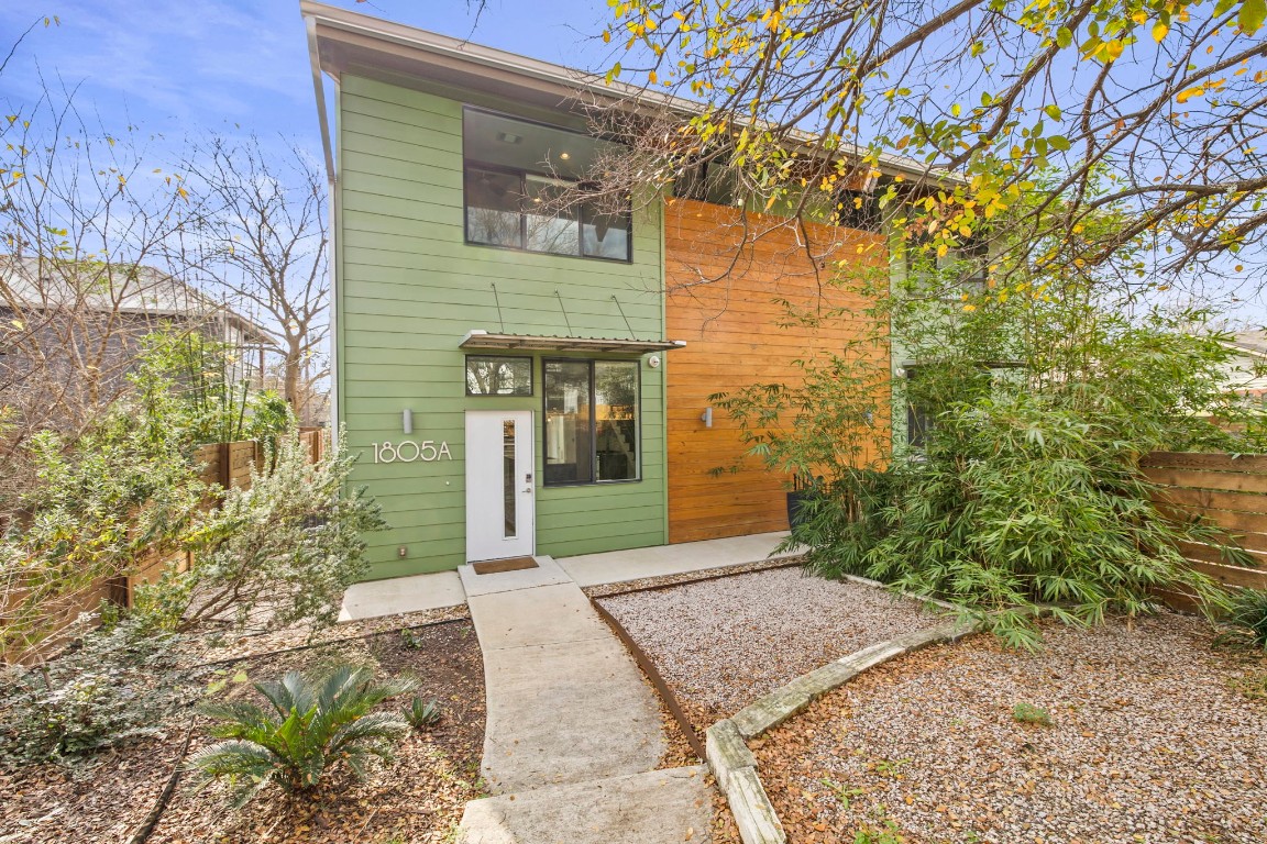 1805 E 14th Street A , Austin, TX, 78702 | 5463018 | Realty Texas LLC