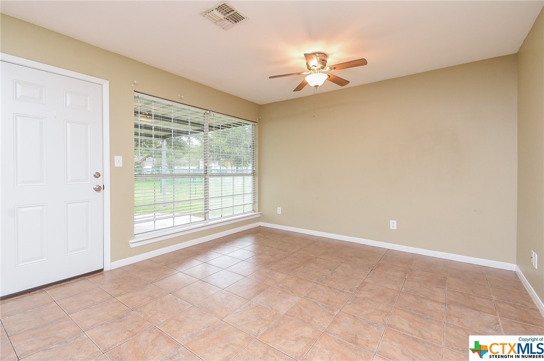 502 E West Street , El Campo, TX, 77437 | 543030 | Realty Texas LLC