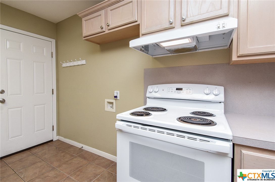 502 E West Street , El Campo, TX, 77437 | 543030 | Realty Texas LLC