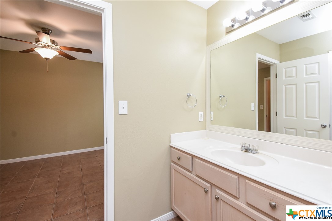 502 E West Street , El Campo, TX, 77437 | 543030 | Realty Texas LLC
