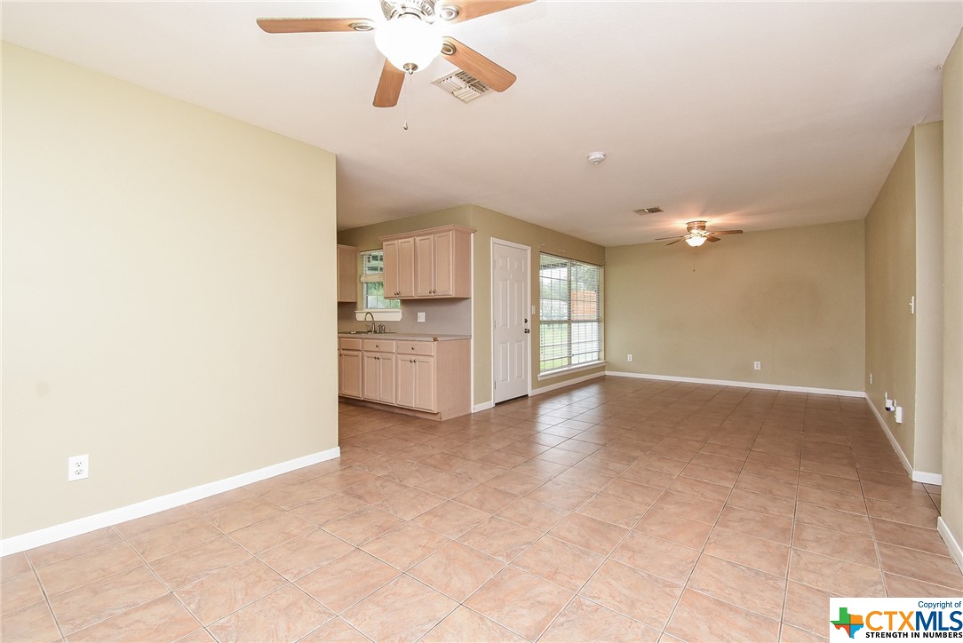 502 E West Street , El Campo, TX, 77437 | 543030 | Realty Texas LLC