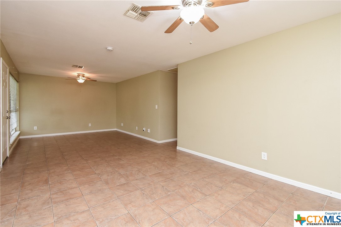 502 E West Street , El Campo, TX, 77437 | 543030 | Realty Texas LLC