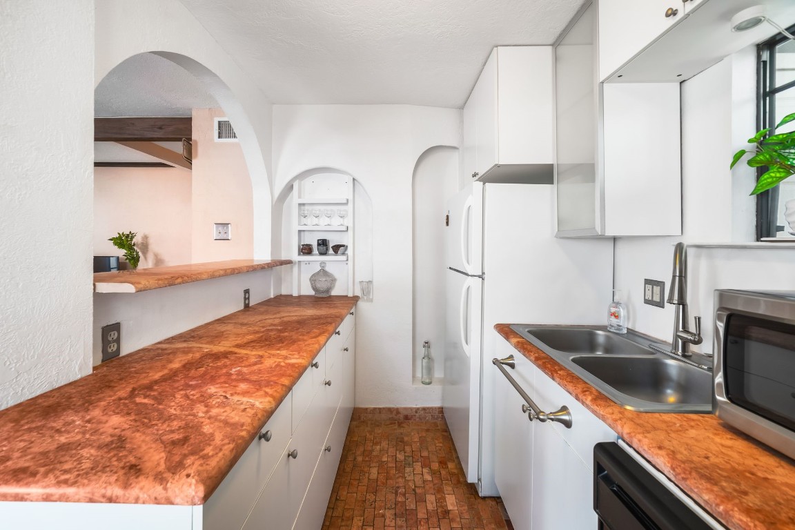 4812 Avenue G , Austin, TX, 78751 | 7362476 | Realty Texas LLC
