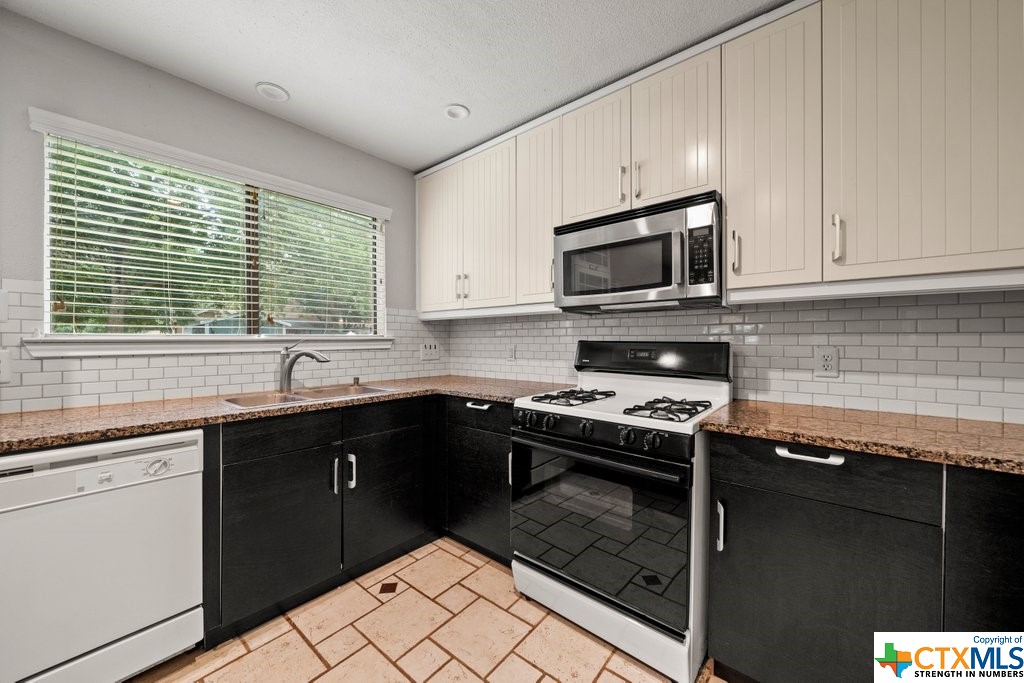 2001 Castle Bluff Drive , San Marcos, TX, 78666 | 543123 | Realty Texas LLC