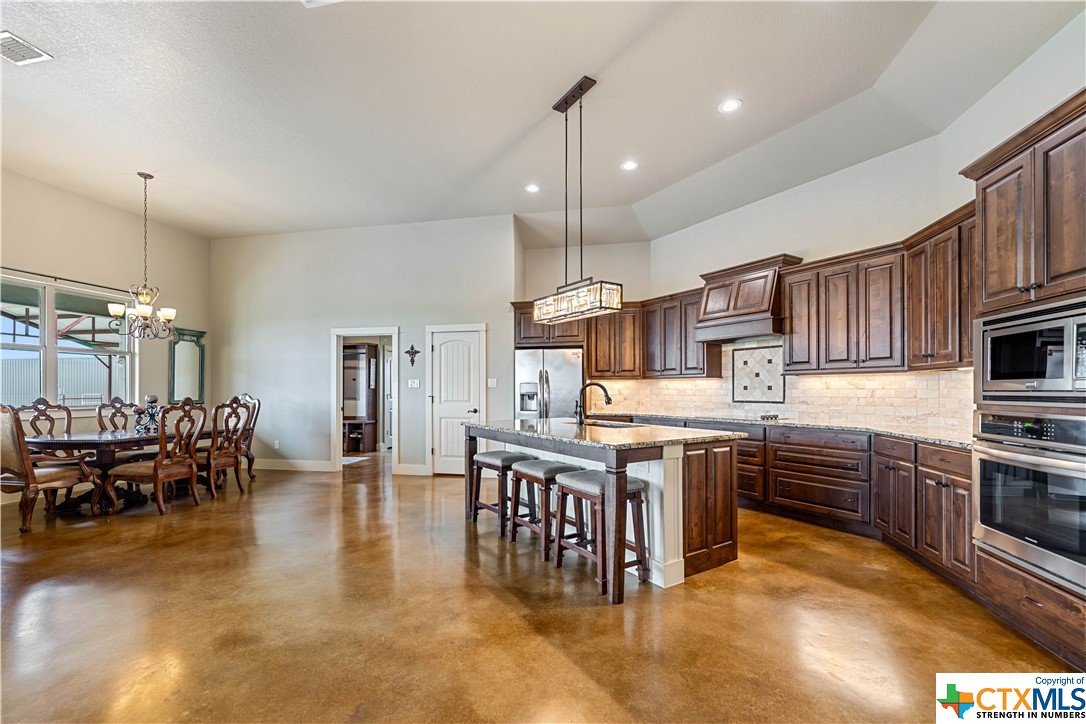 6303 Barbarossa Road , Seguin, TX, 78155 | 543136 | Realty Texas LLC