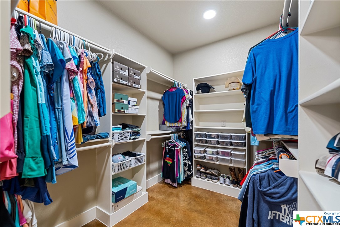 6303 Barbarossa Road , Seguin, TX, 78155 | 543136 | Realty Texas LLC