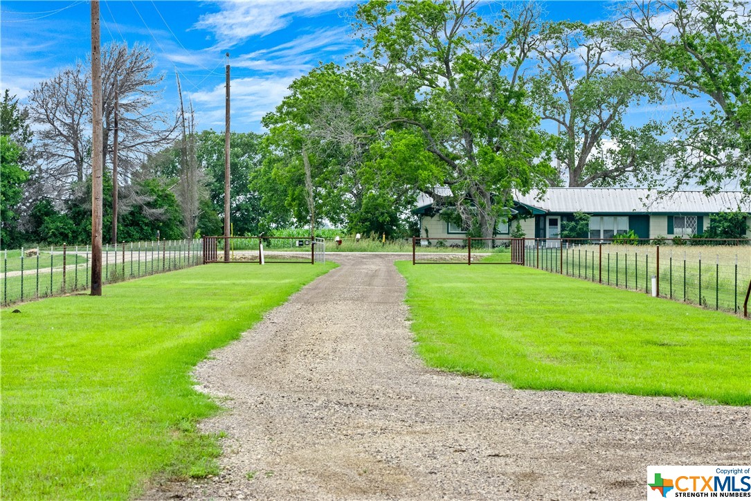 6303 Barbarossa Road , Seguin, TX, 78155 | 543136 | Realty Texas LLC