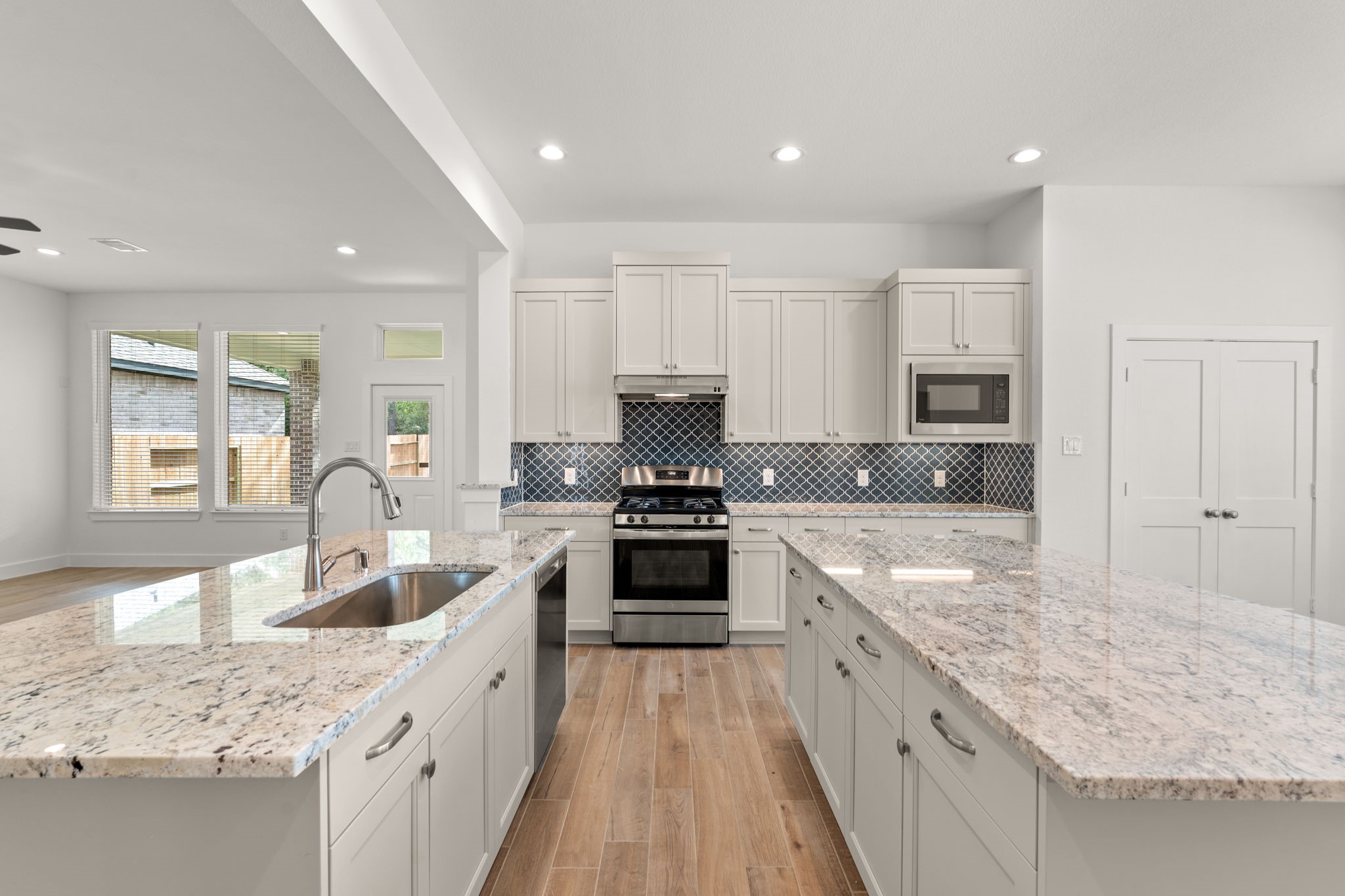 415 Emory Peak Lane , New Caney, TX, 77357 | 29330015 | Realty Texas LLC