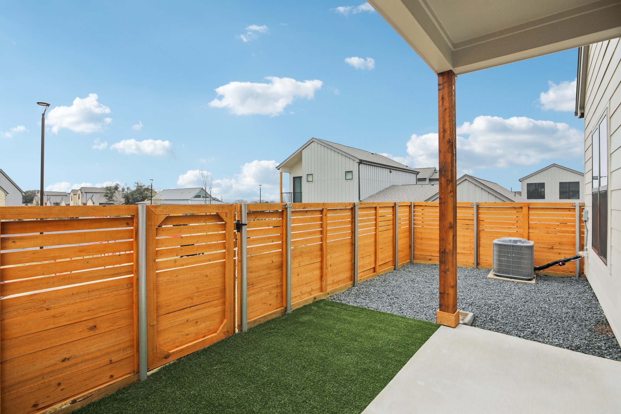 1601-702 Mustang Drive, Marble Falls, TX, 78654 | 35963513 | Realty Texas LLC