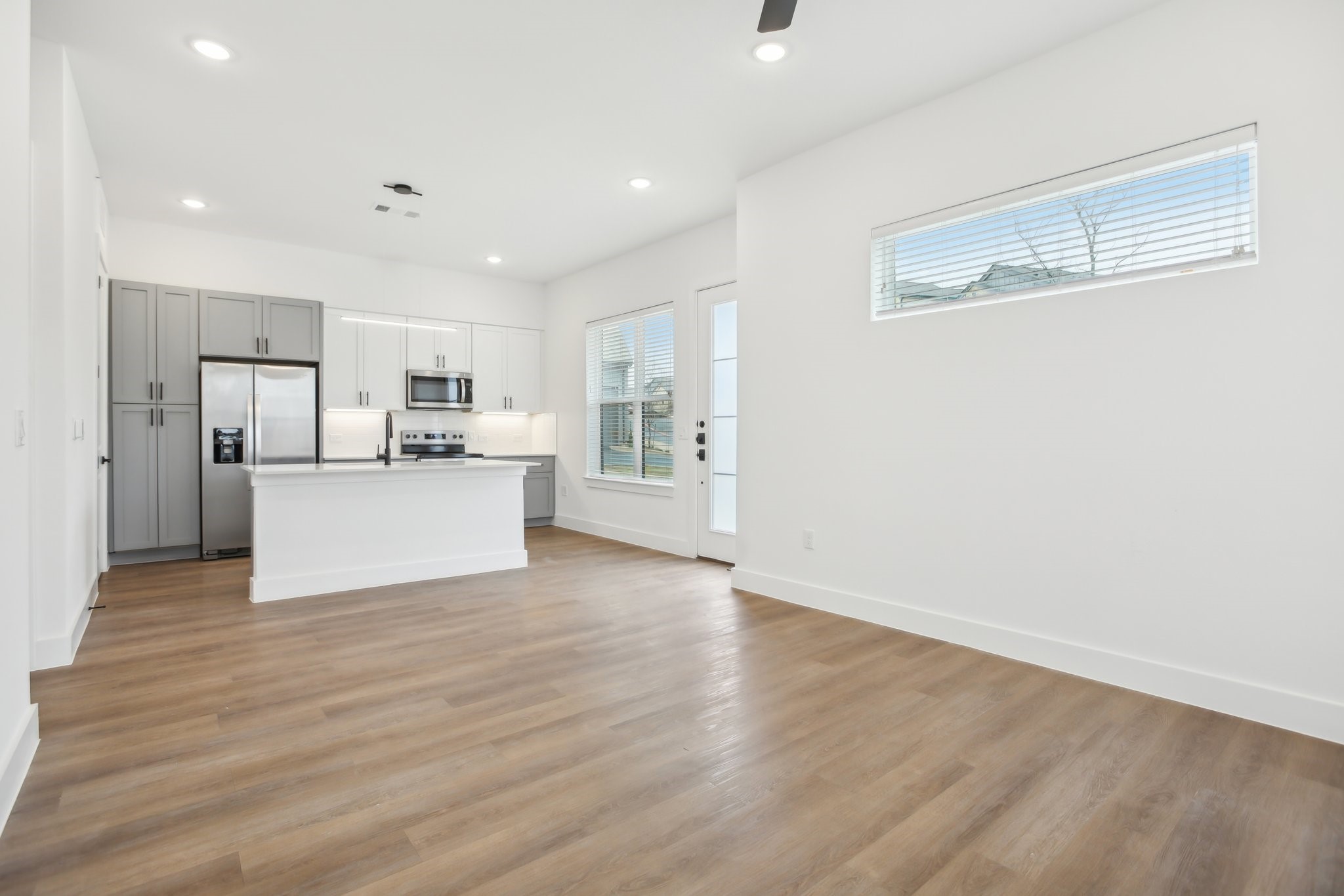 1601-702 Mustang Drive, Marble Falls, TX, 78654 | 35963513 | Realty Texas LLC