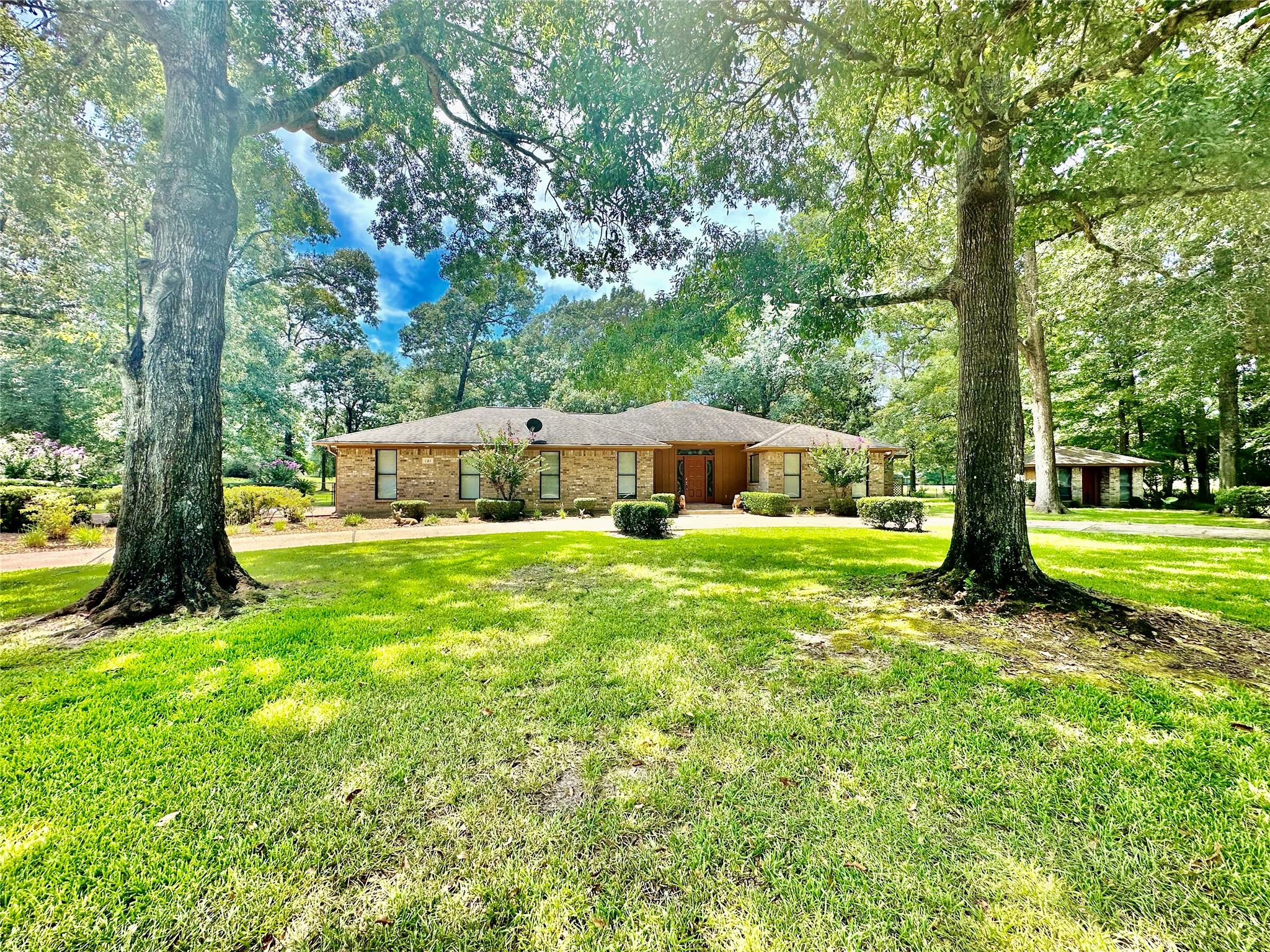 121 WHITE OAK , Village Mills, TX, 77663 | 75810700 | Realty Texas LLC