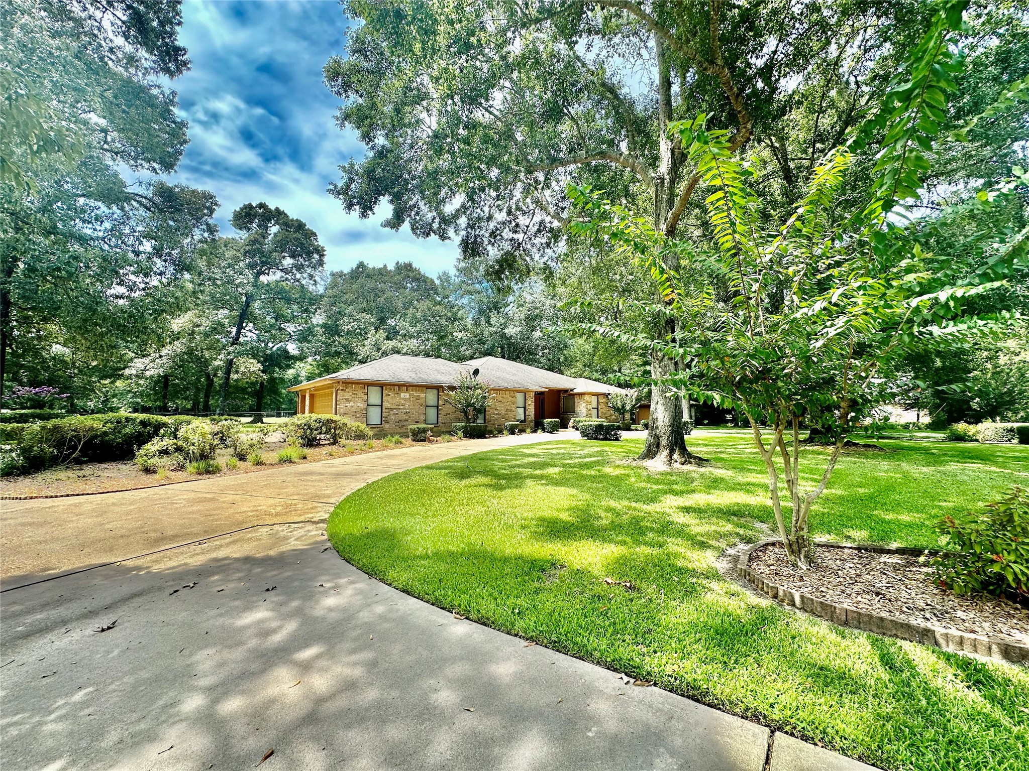 121 WHITE OAK , Village Mills, TX, 77663 | 75810700 | Realty Texas LLC