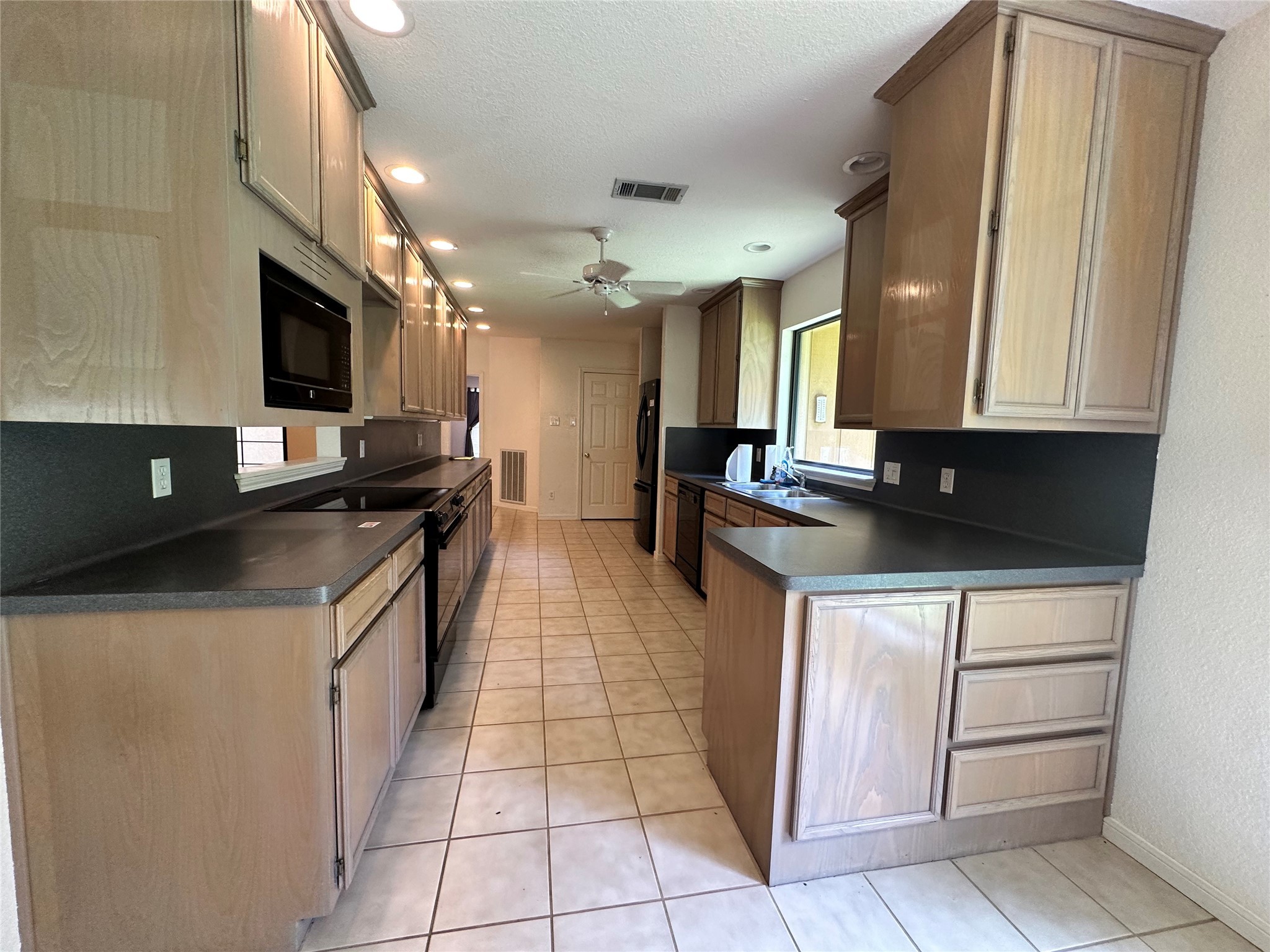 121 WHITE OAK , Village Mills, TX, 77663 | 75810700 | Realty Texas LLC