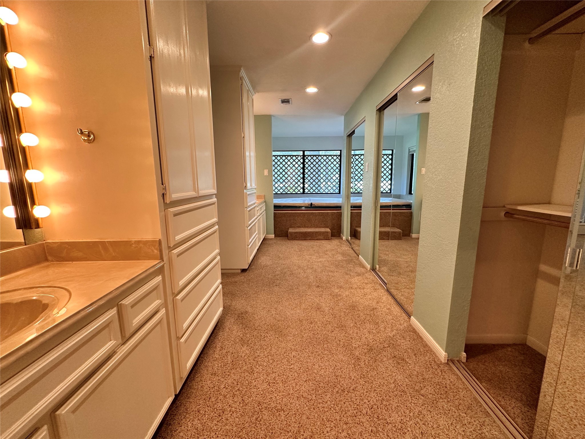 121 WHITE OAK , Village Mills, TX, 77663 | 75810700 | Realty Texas LLC